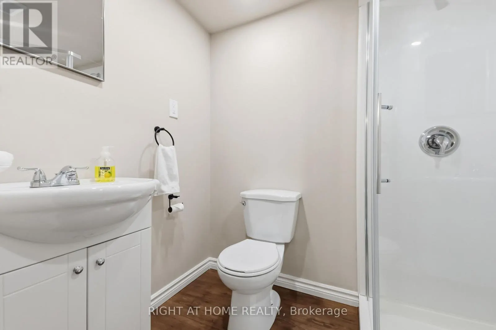 9 LAURENTIDE ROAD