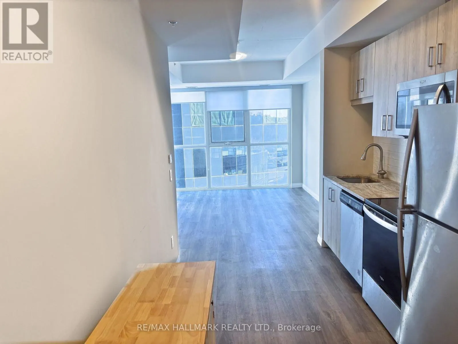 613 - 108 GARMENT STREET