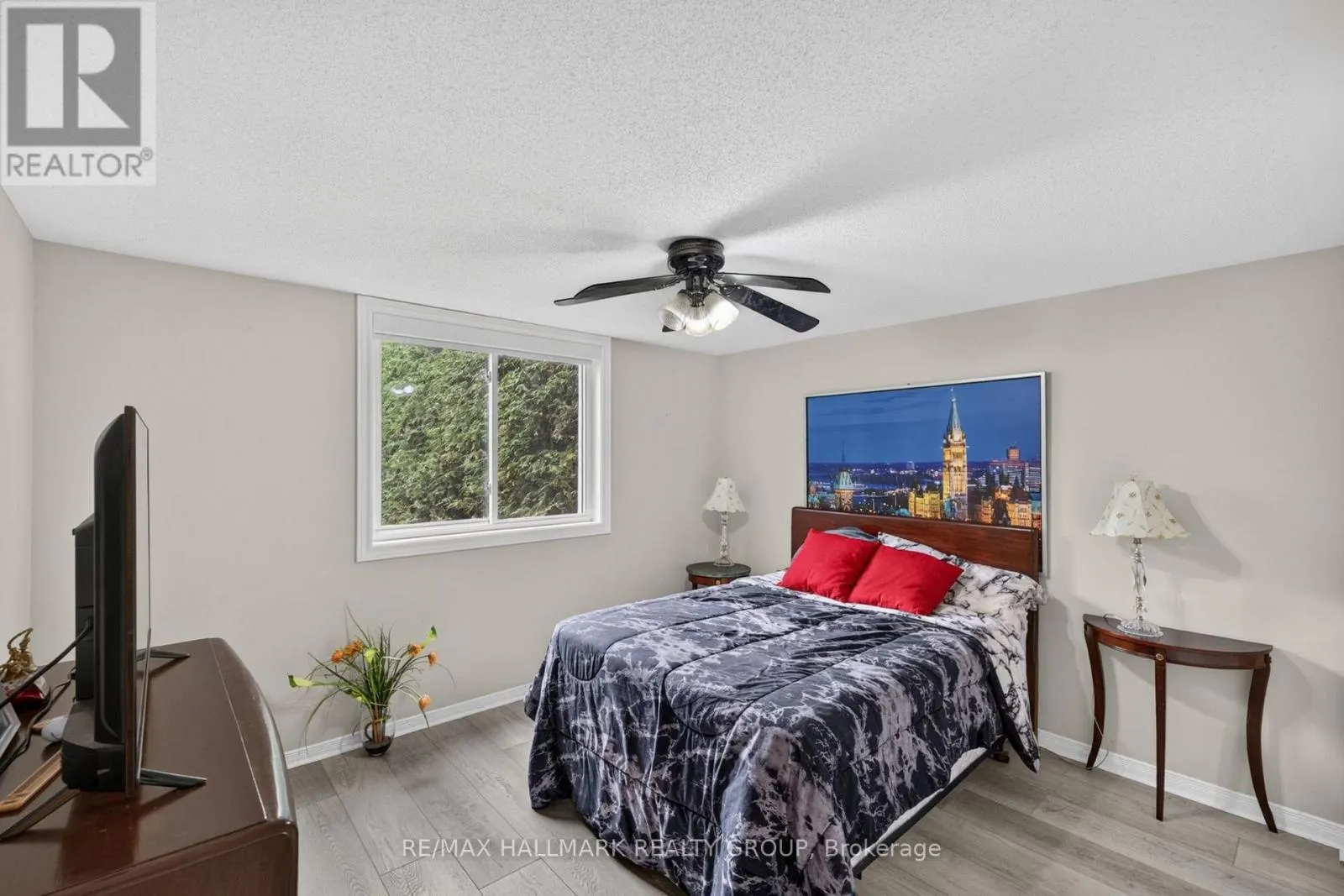 139 CASTLE GLEN CRESCENT