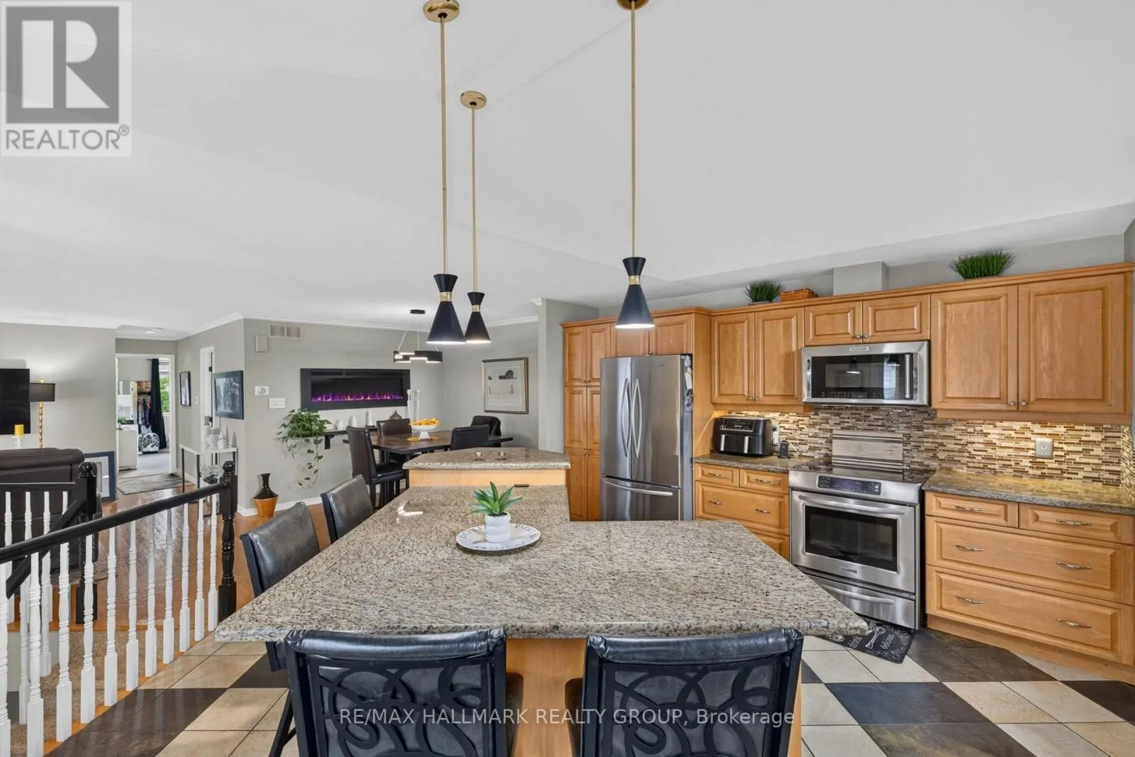 139 CASTLE GLEN CRESCENT