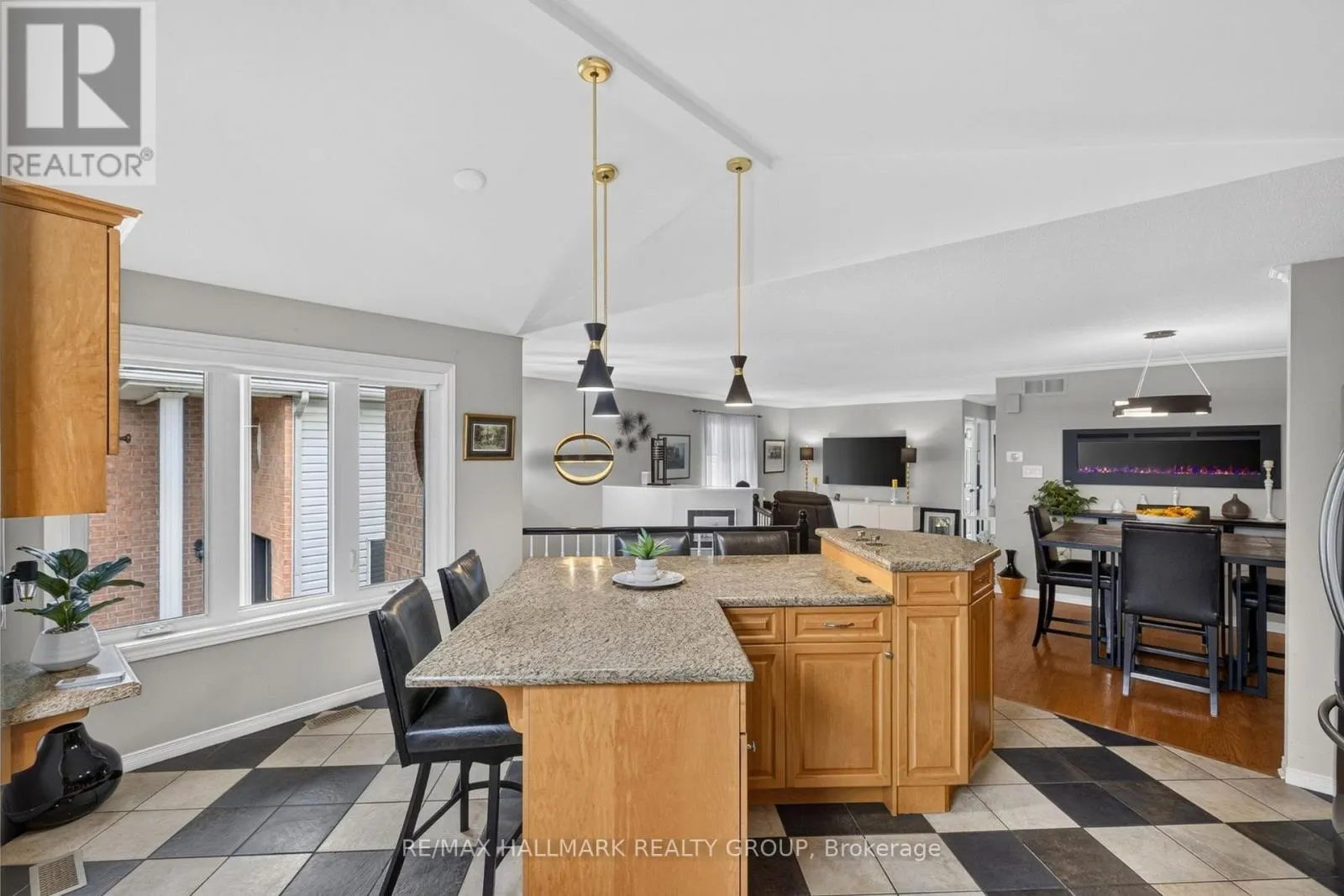139 CASTLE GLEN CRESCENT
