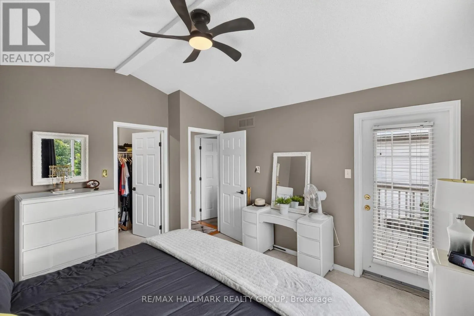 139 CASTLE GLEN CRESCENT