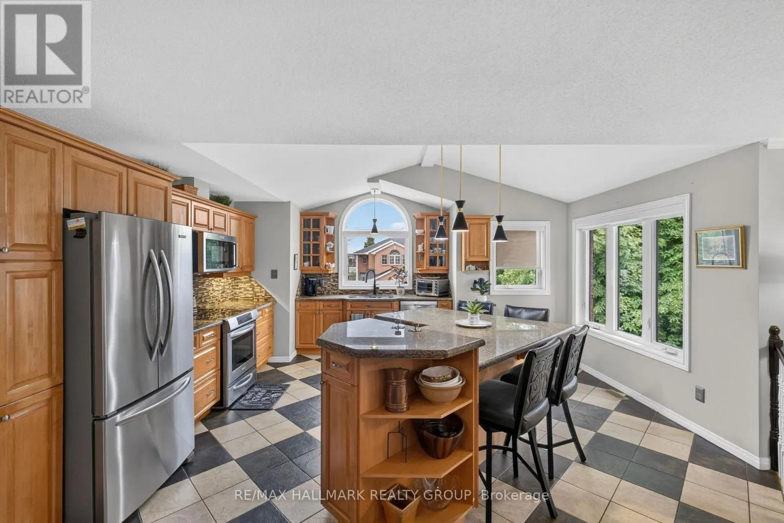 139 CASTLE GLEN CRESCENT