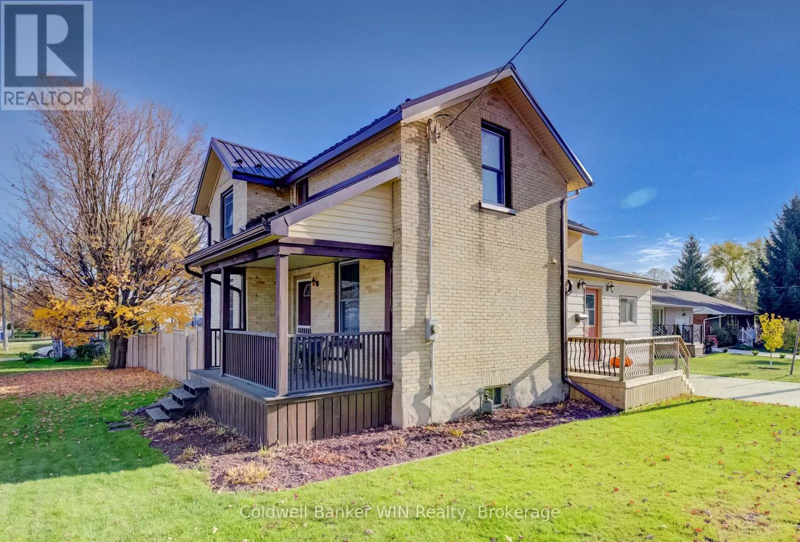 37 QUEEN STREET N