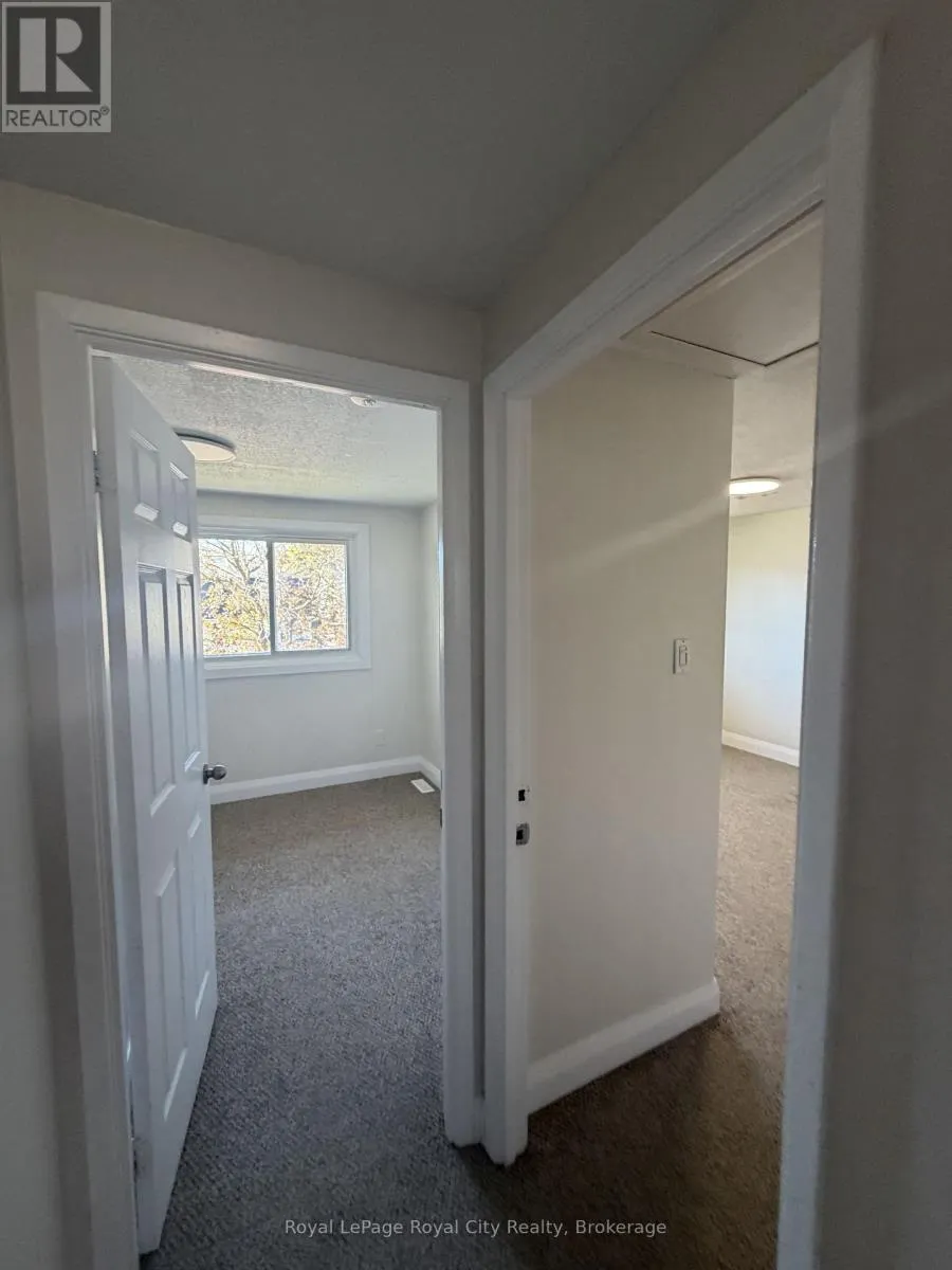 26A HELENE CRESCENT