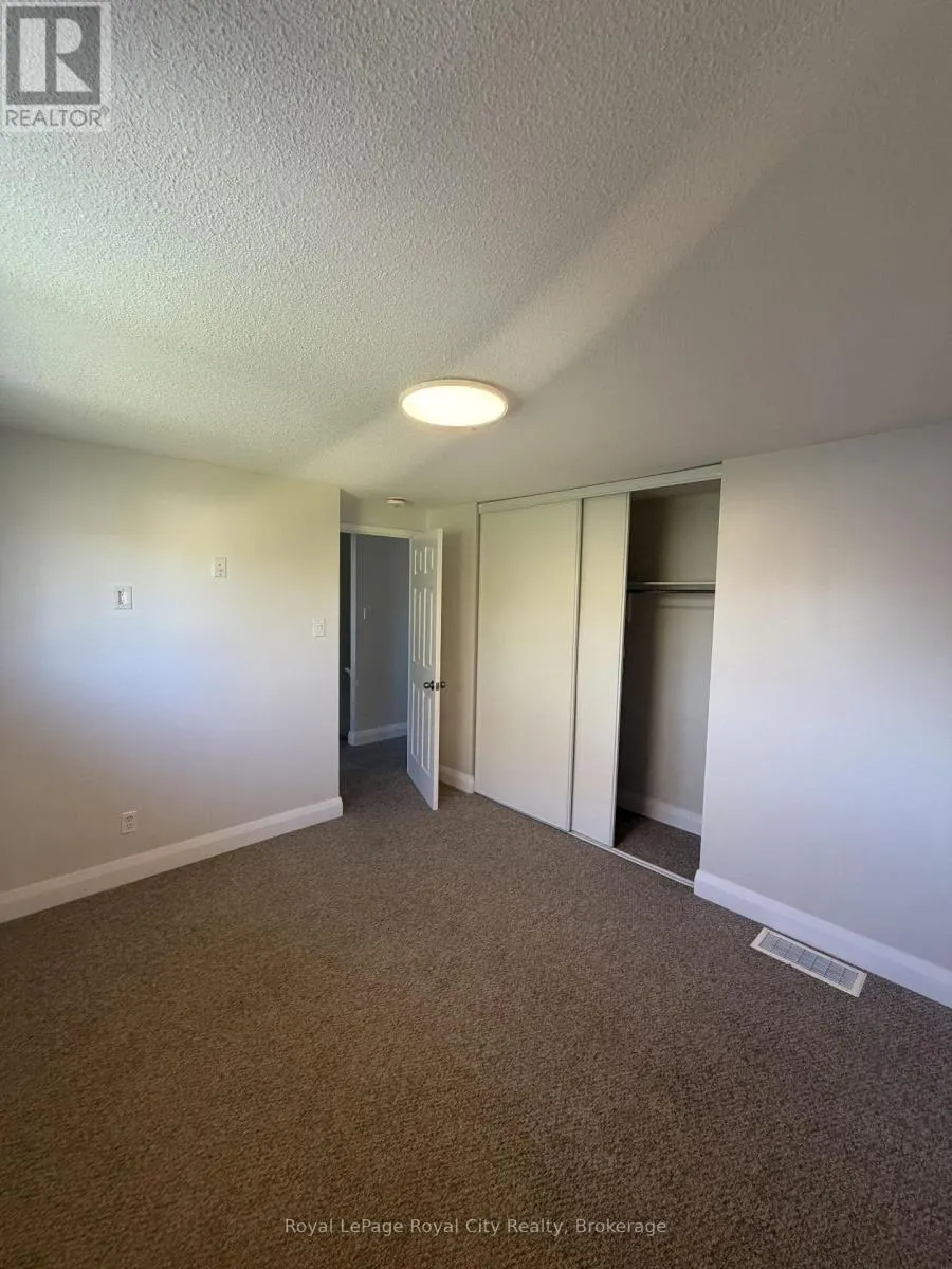 26A HELENE CRESCENT