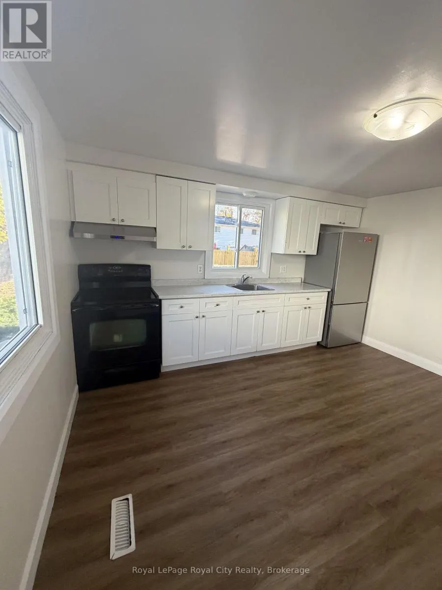 26A HELENE CRESCENT