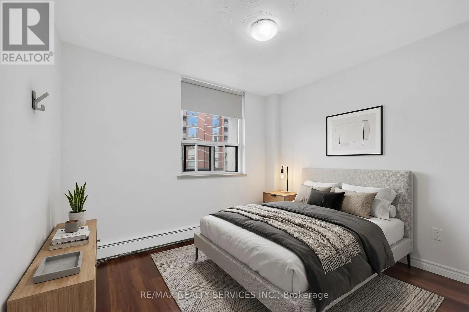 804 - 223 JACKSON STREET W