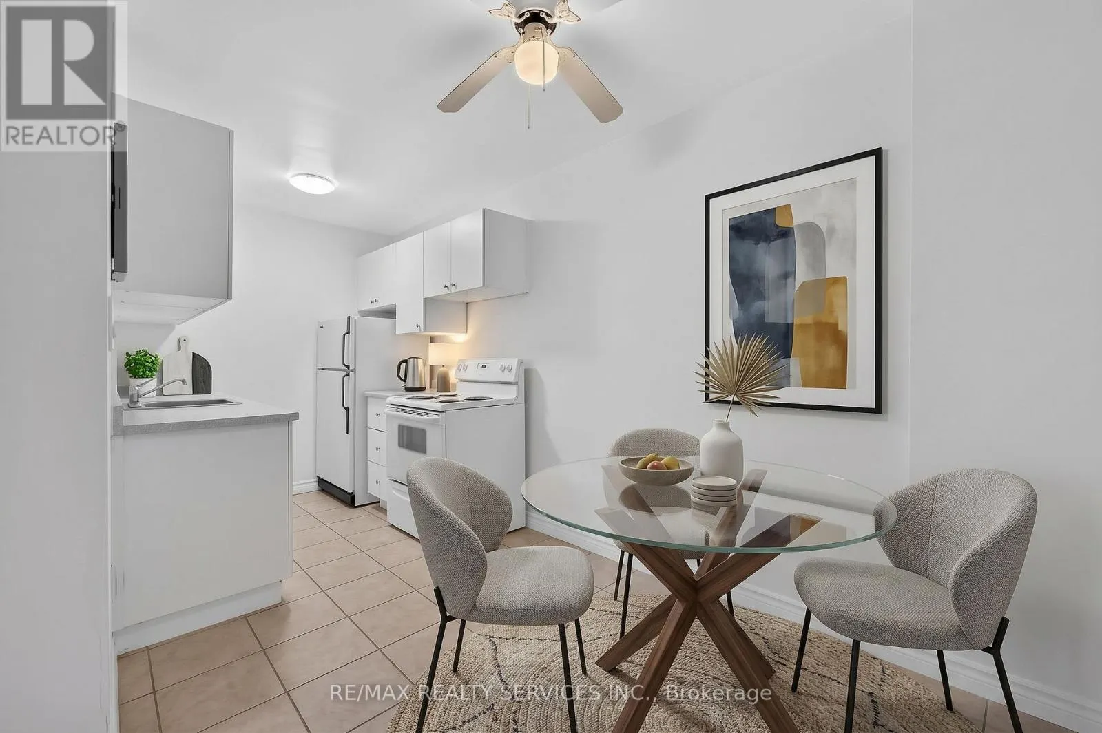 804 - 223 JACKSON STREET W
