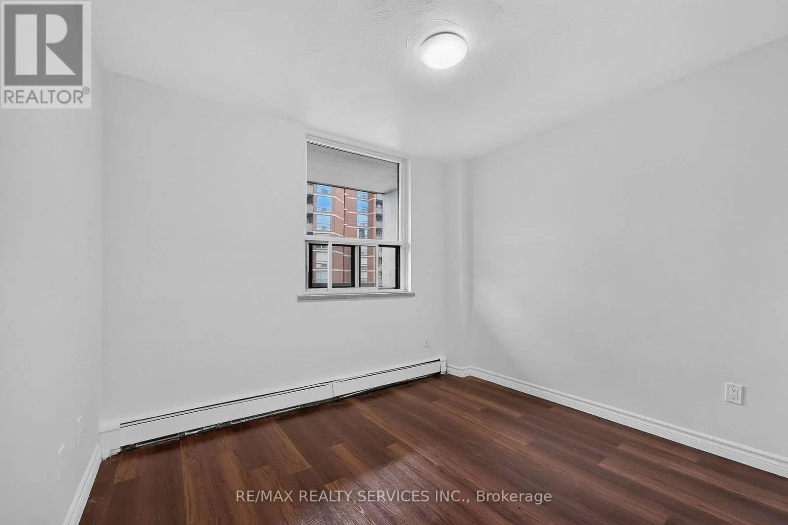 804 - 223 JACKSON STREET W