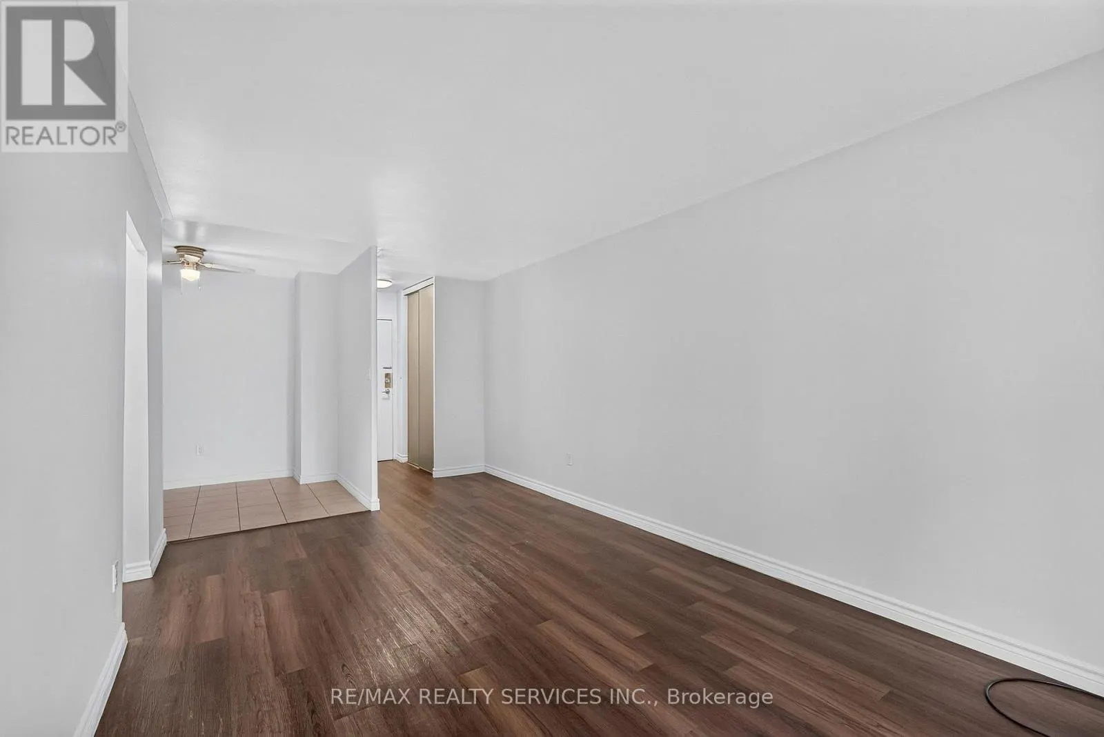 804 - 223 JACKSON STREET W