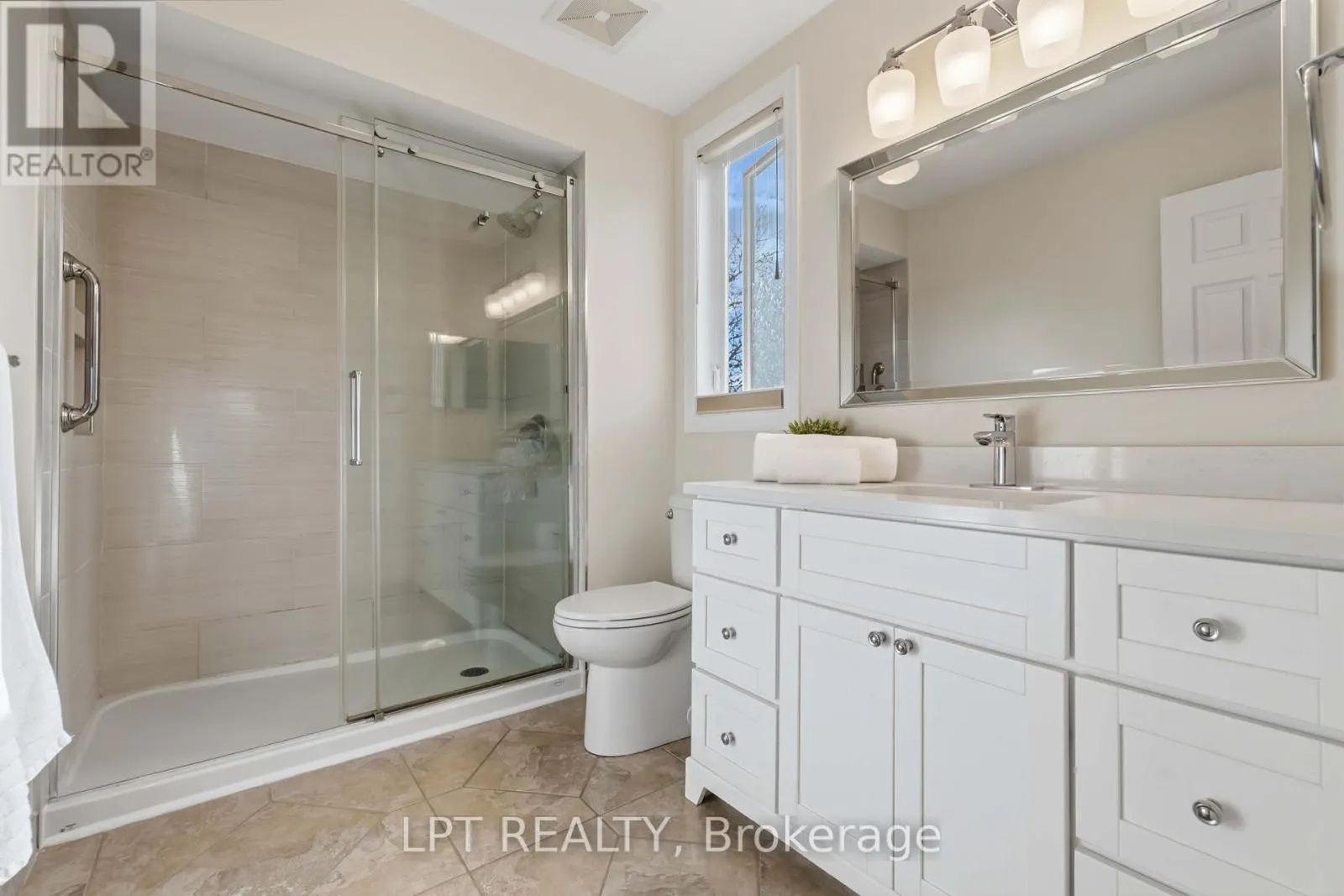 36 DEER MOSS TRAIL