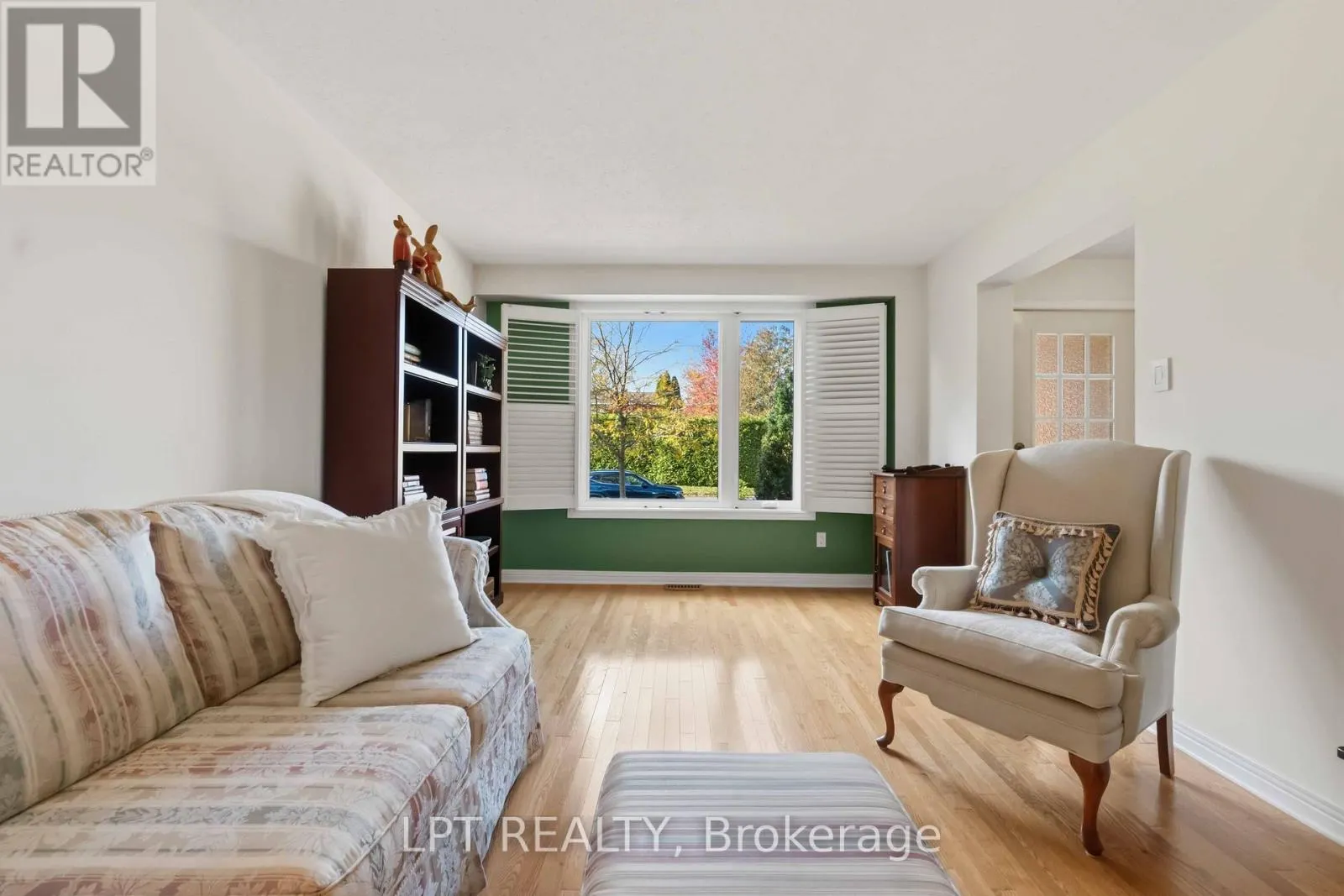 36 DEER MOSS TRAIL