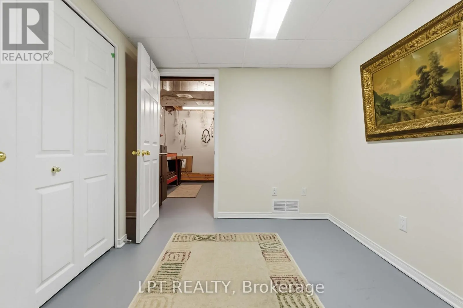 36 DEER MOSS TRAIL