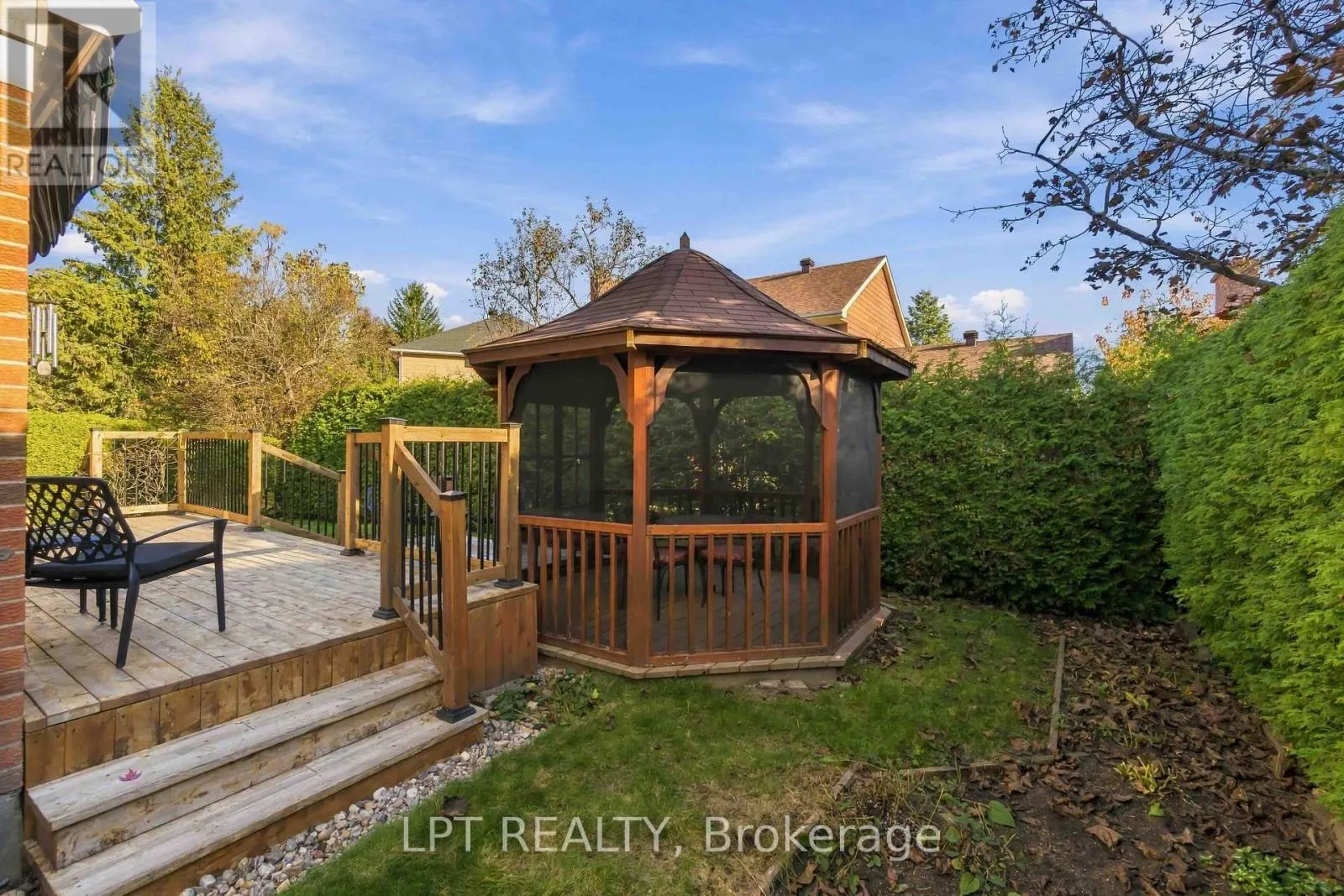36 DEER MOSS TRAIL
