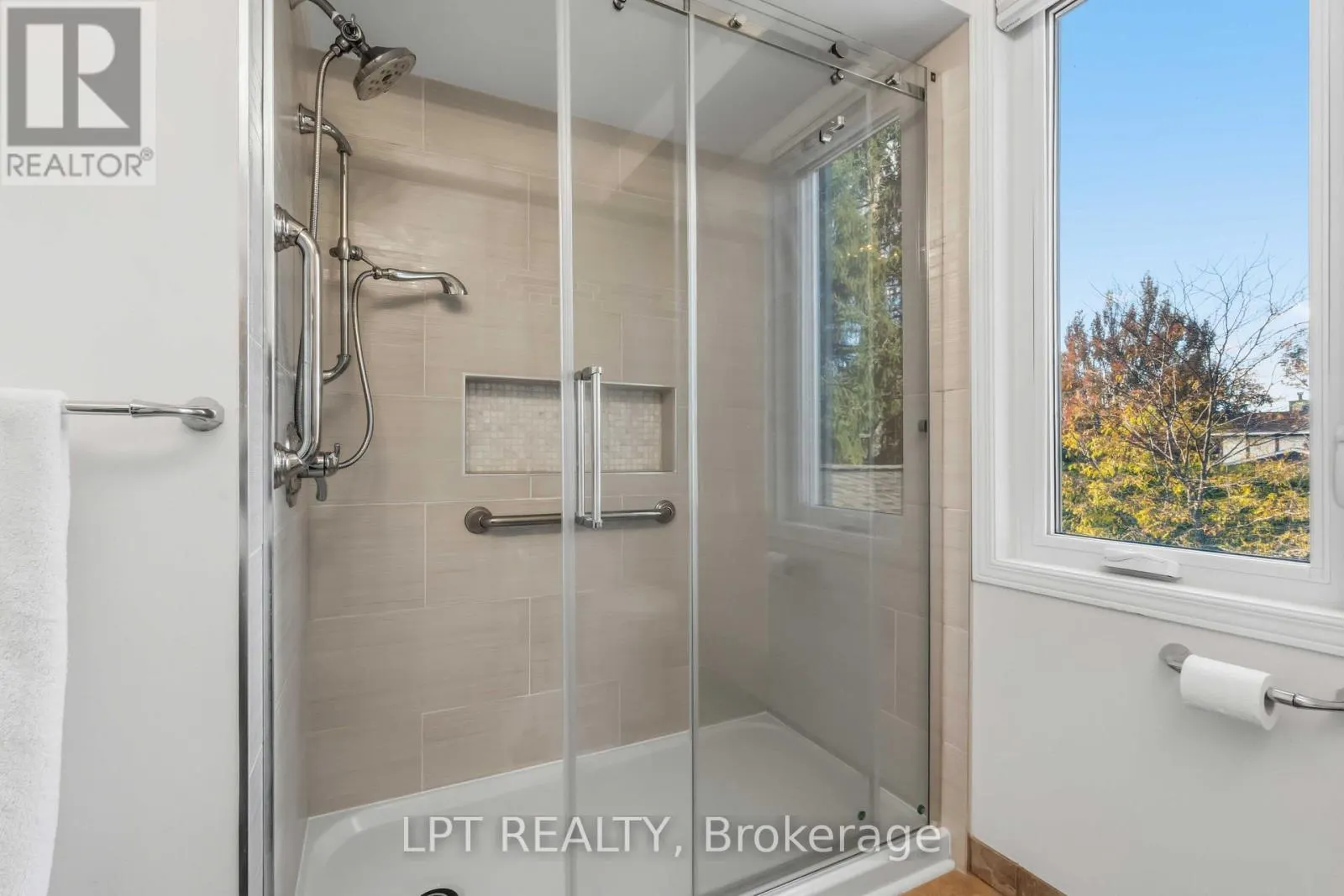 36 DEER MOSS TRAIL