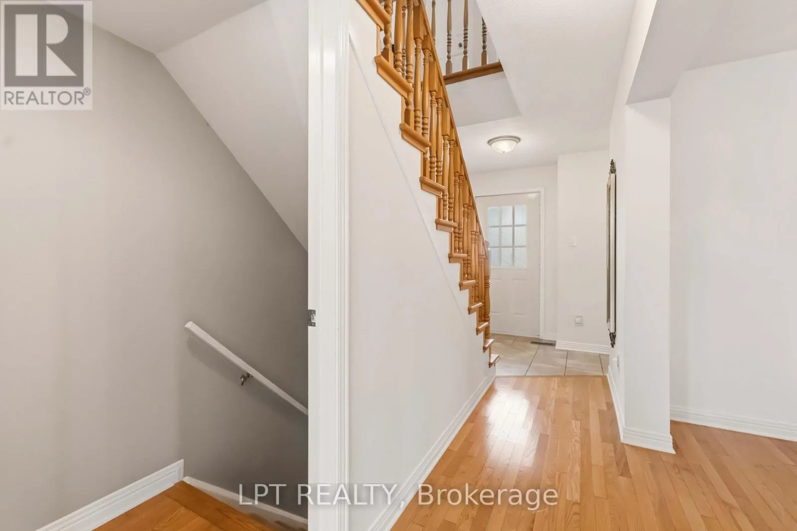 36 DEER MOSS TRAIL