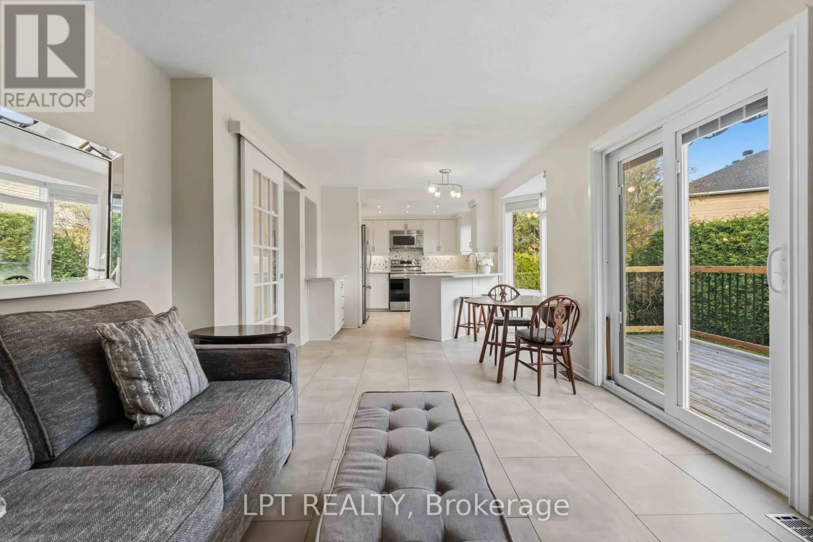 36 DEER MOSS TRAIL