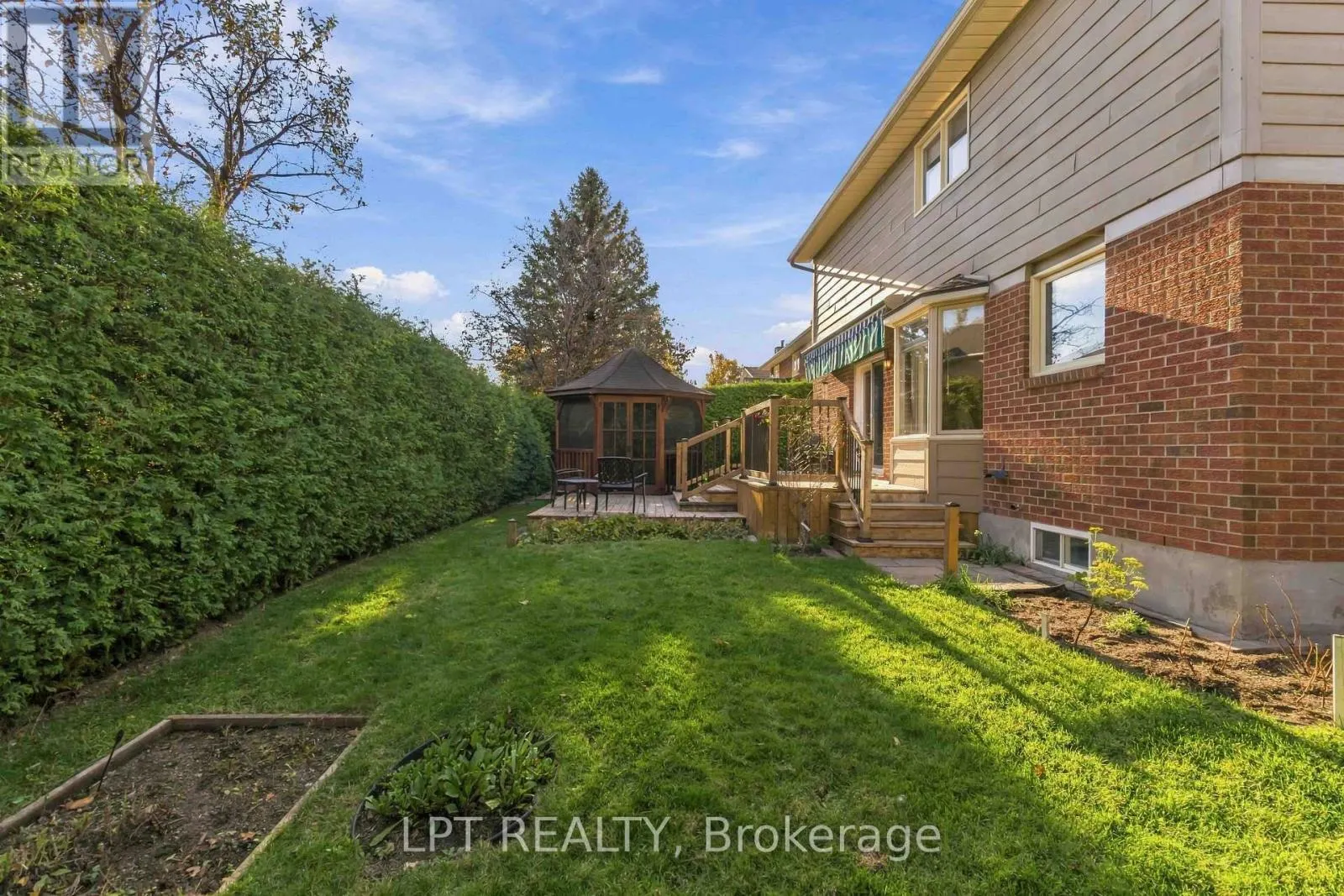 36 DEER MOSS TRAIL