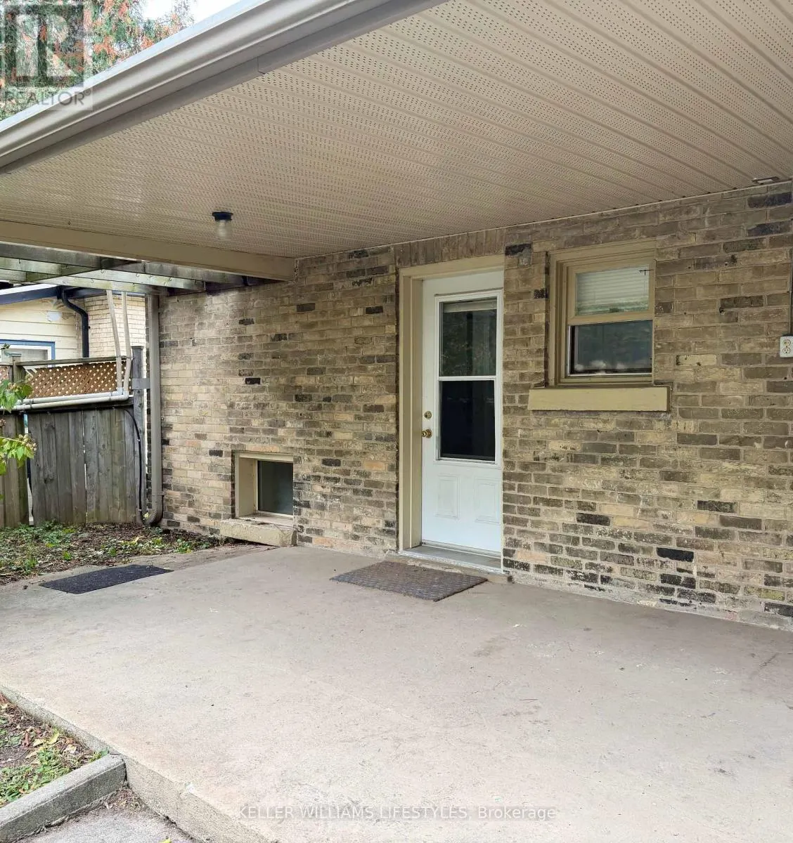 581 CENTRAL AVENUE
