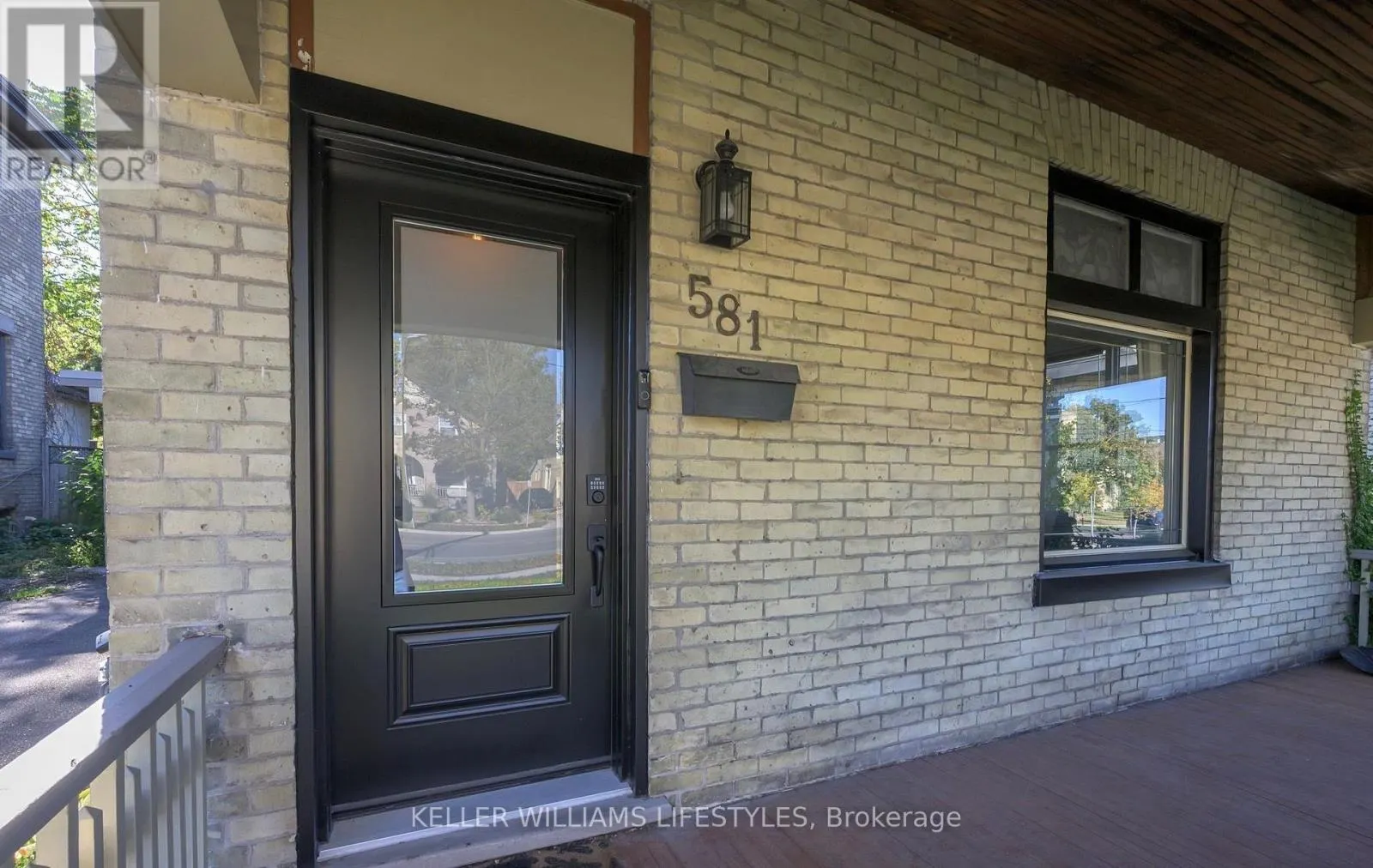 581 CENTRAL AVENUE