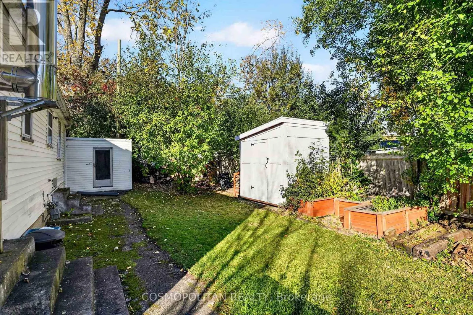 403 CRESCENT ROAD
