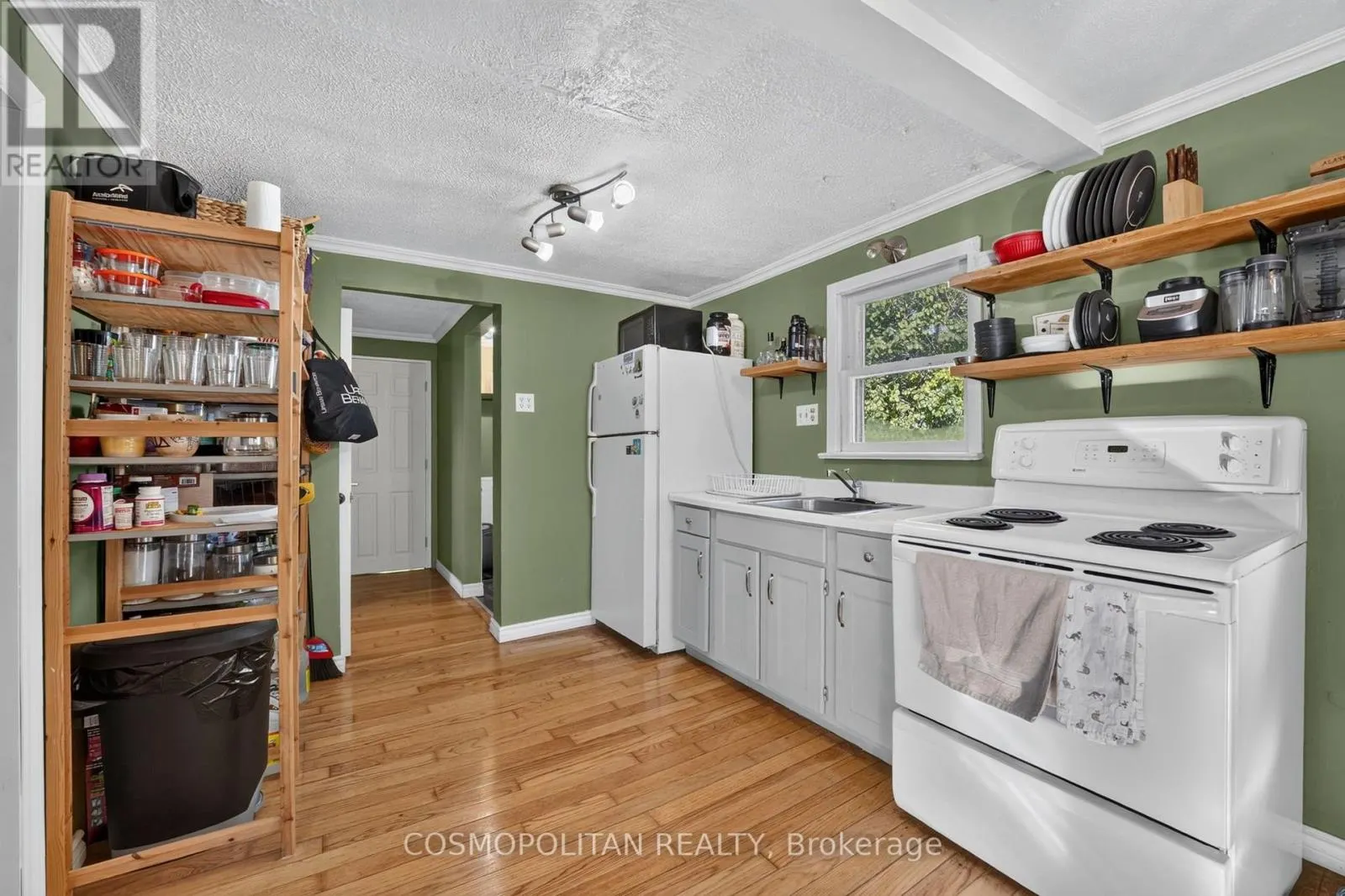 403 CRESCENT ROAD