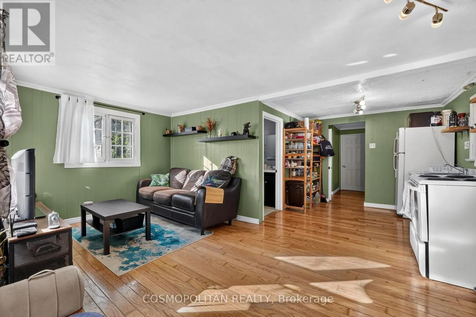403 CRESCENT ROAD