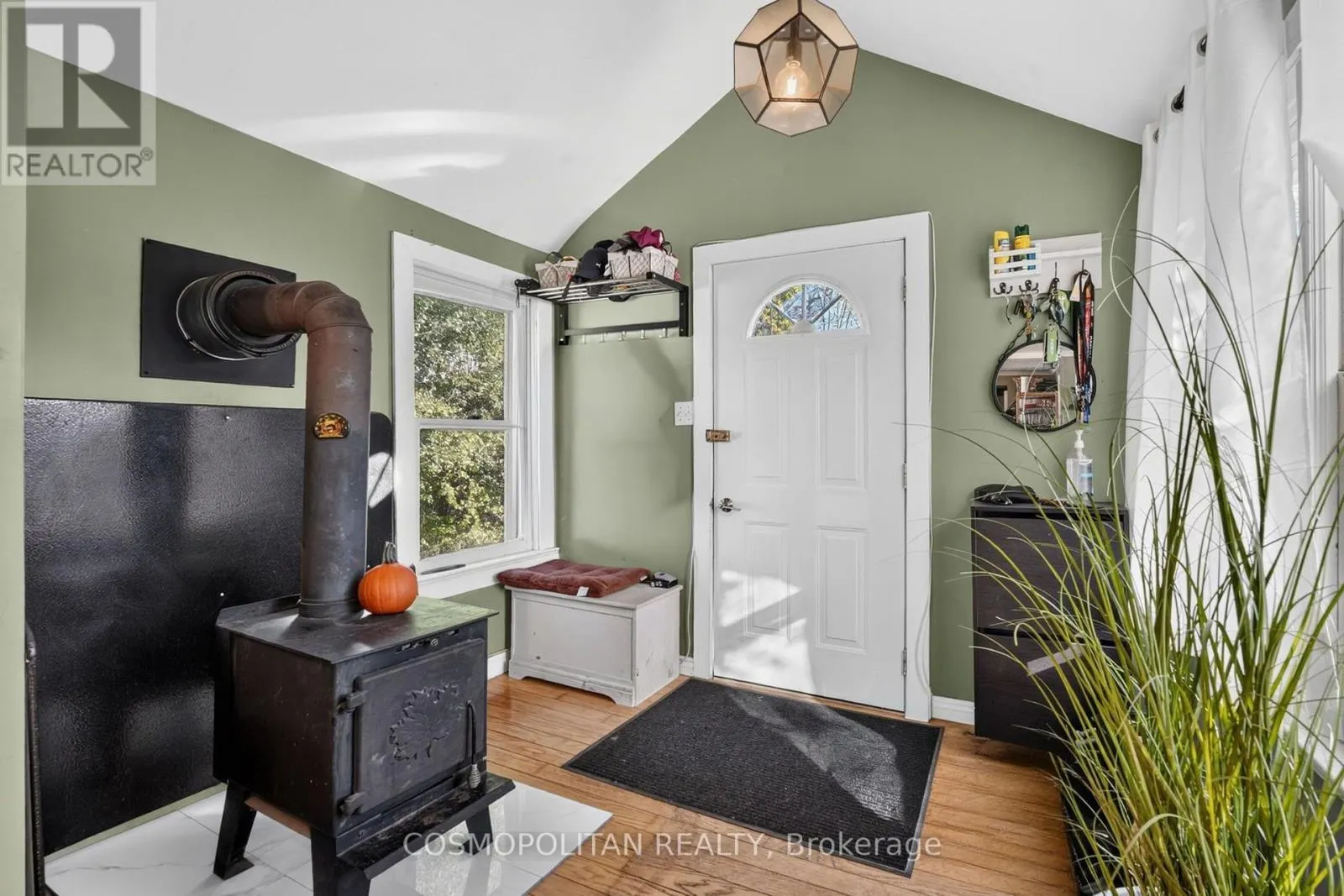 403 CRESCENT ROAD