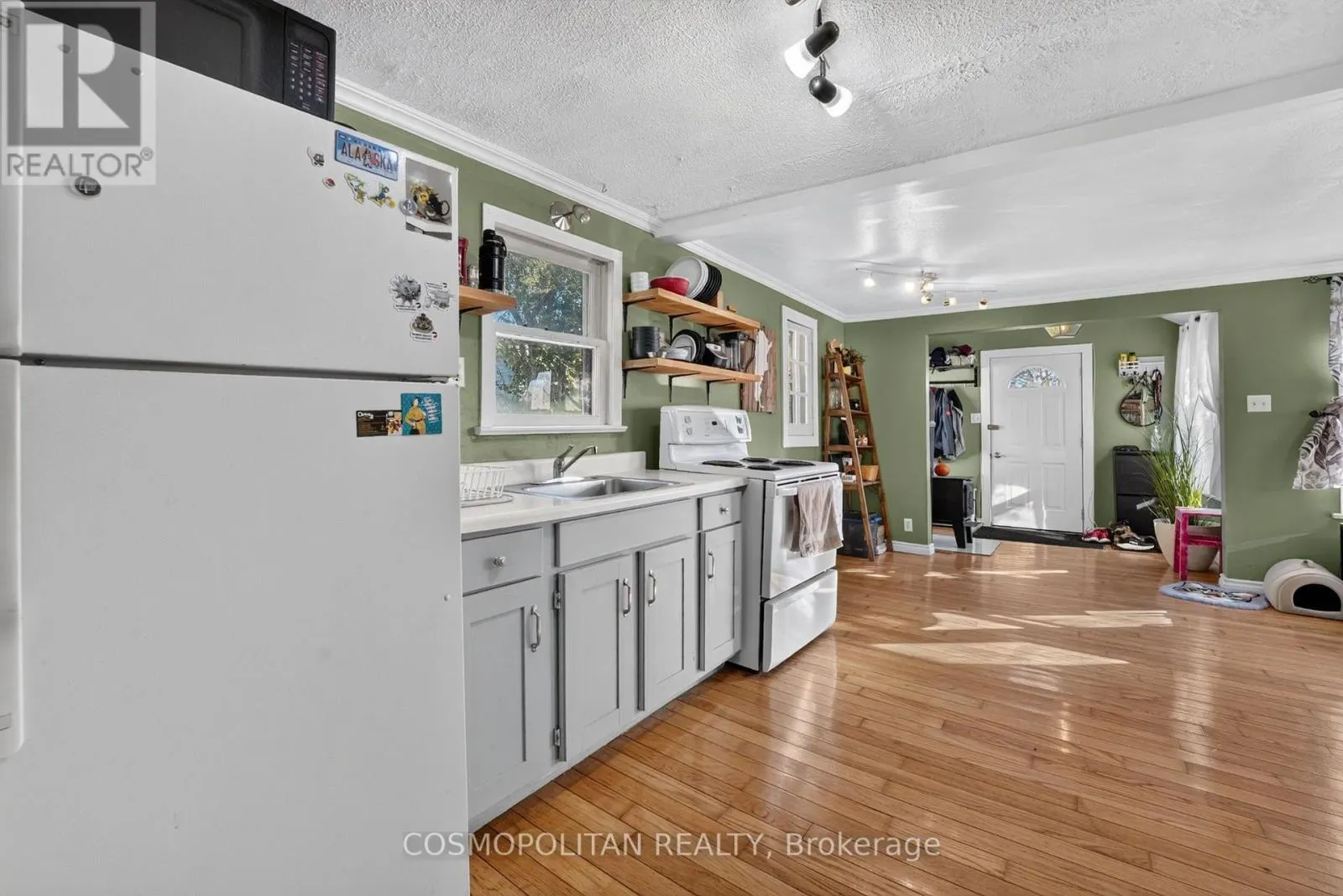 403 CRESCENT ROAD