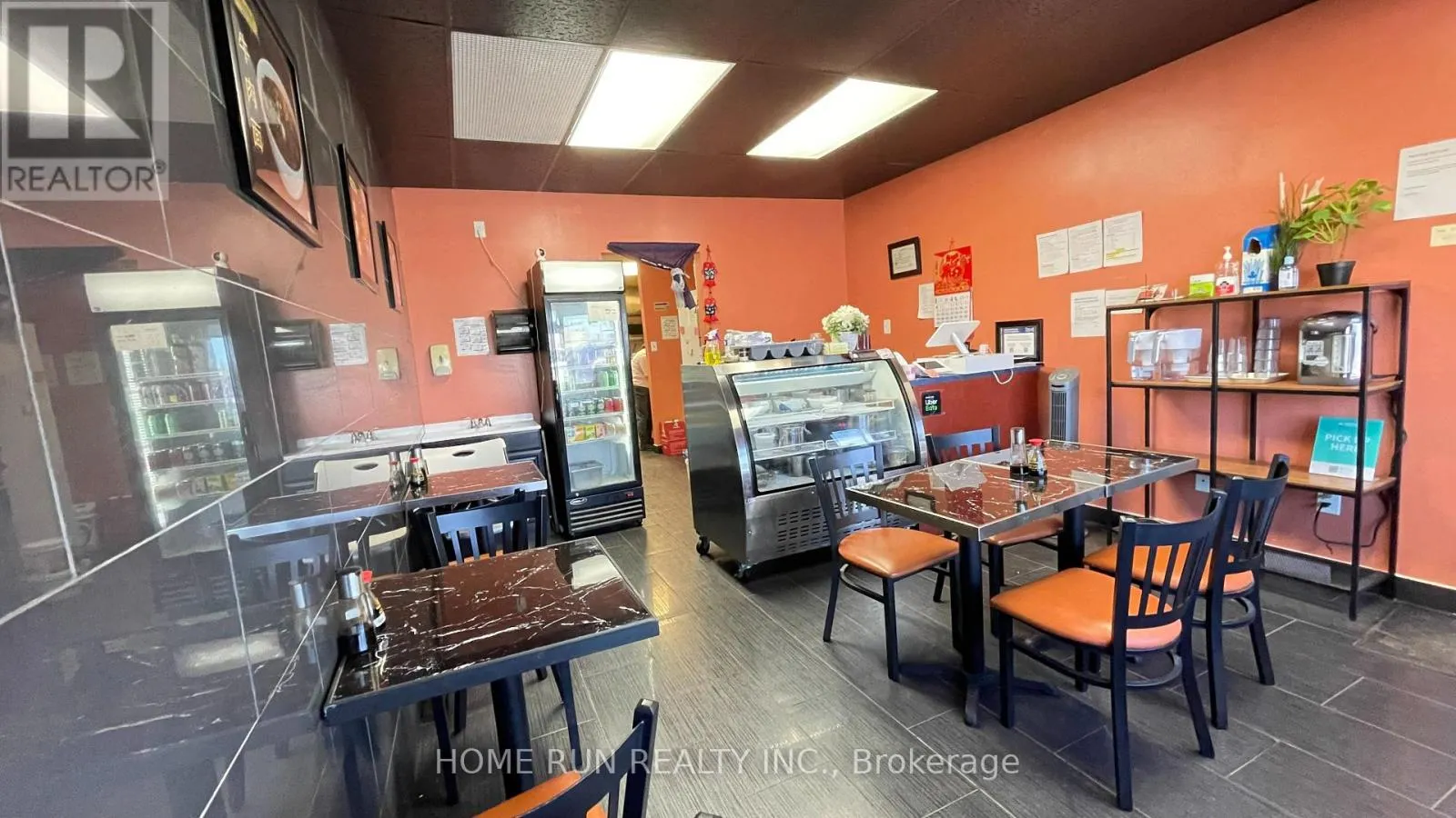 28 - 174 COLONNADE ROAD