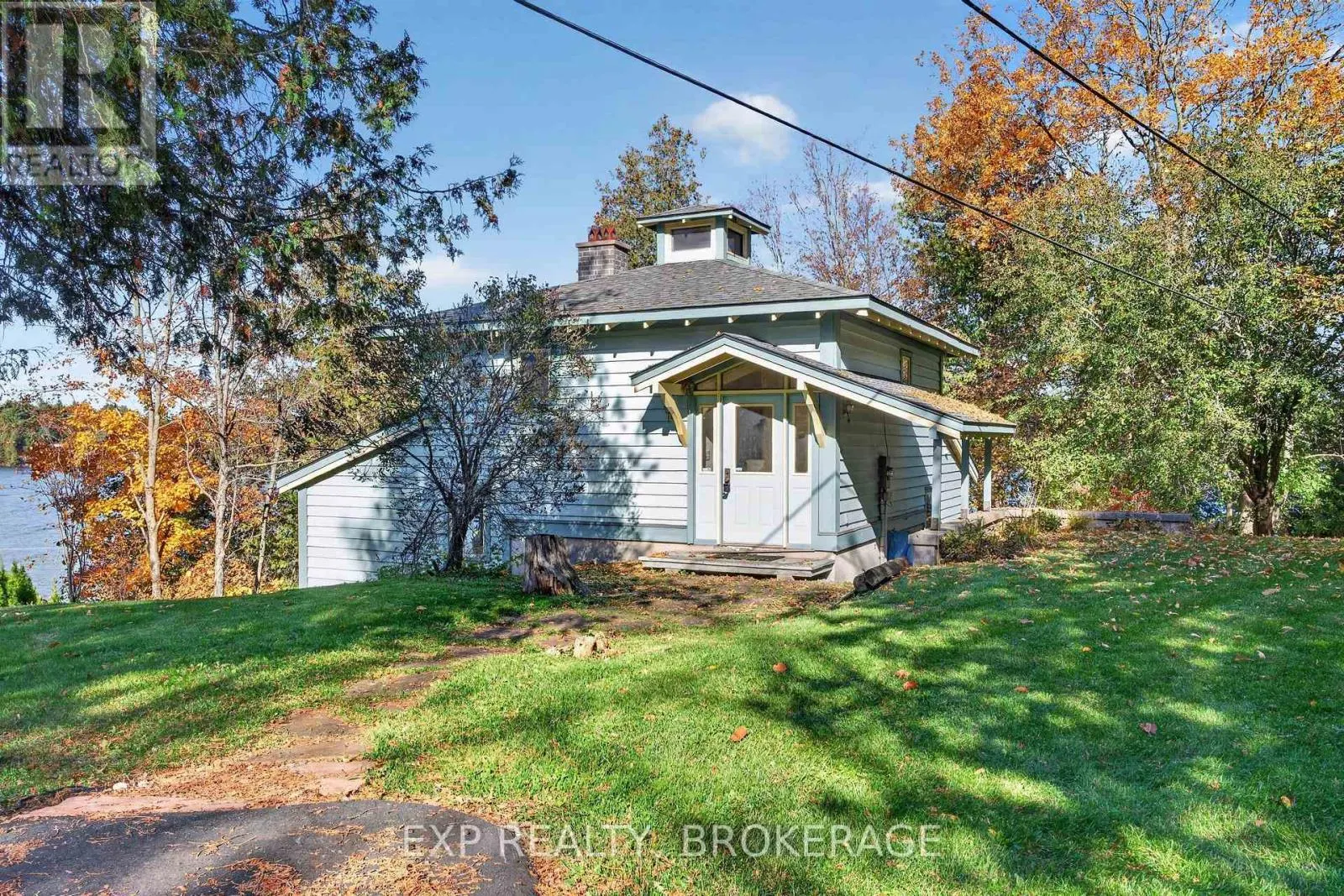 1008 MOCKINGBIRD LANE