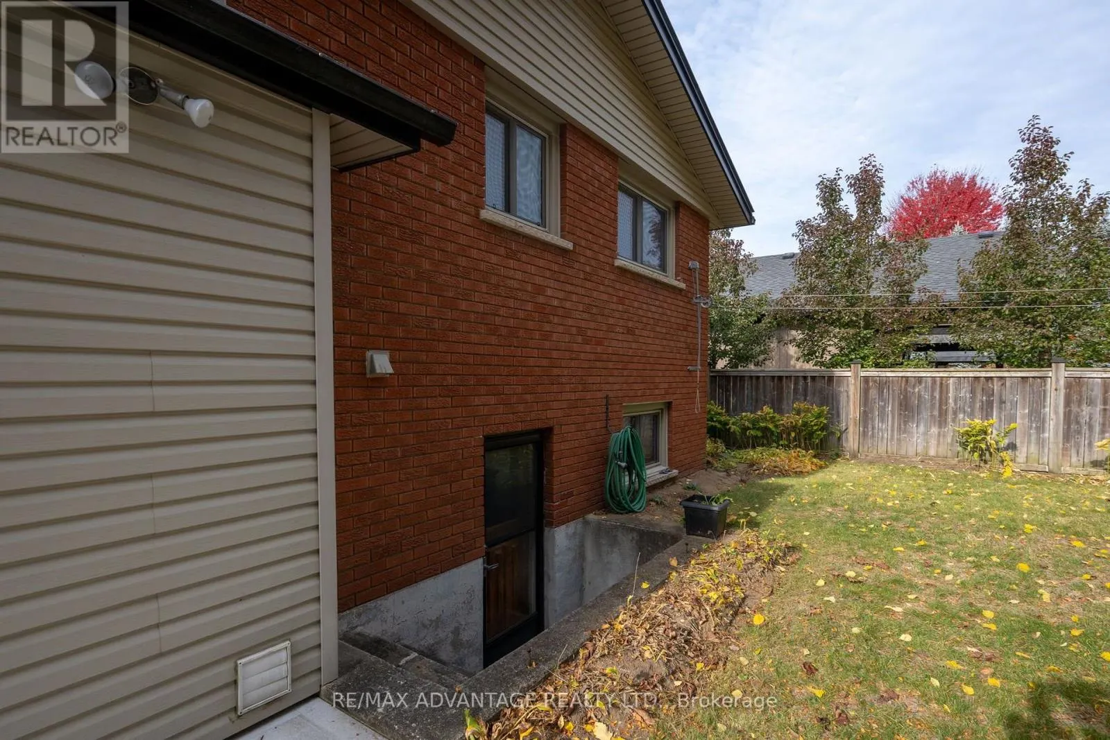351 OAK AVENUE