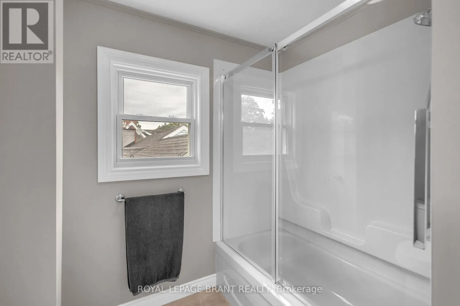 490 DEVONSHIRE AVENUE