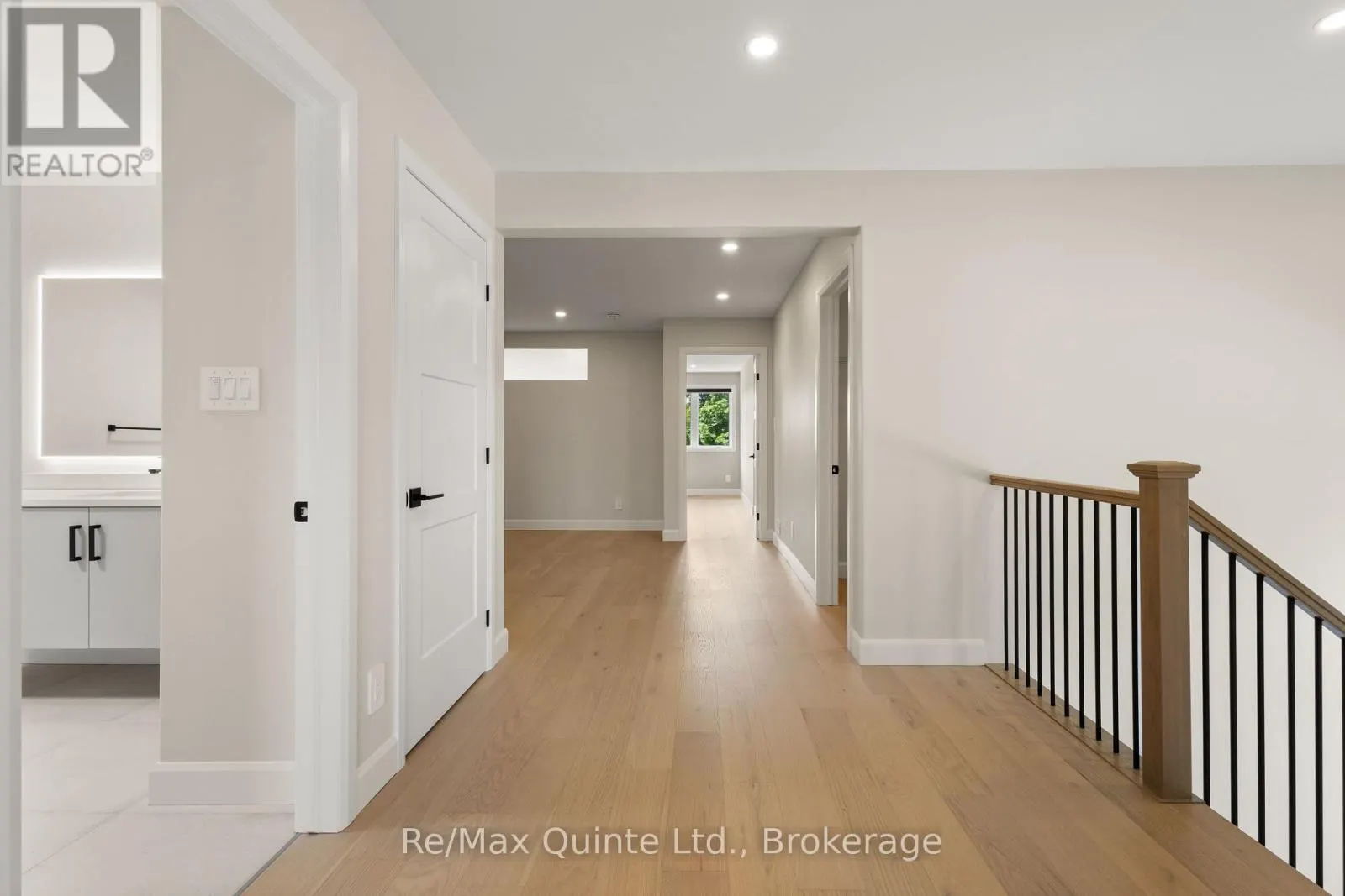 12 STINSON AVENUE