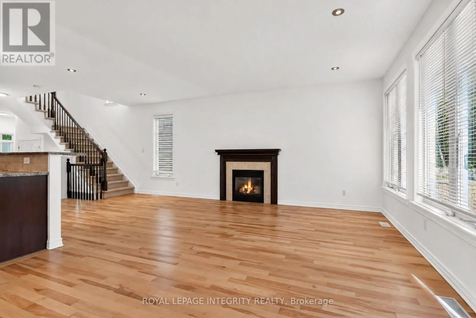 848 WHITE ALDER AVENUE