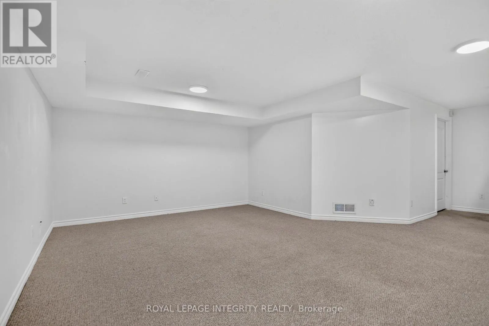 848 WHITE ALDER AVENUE