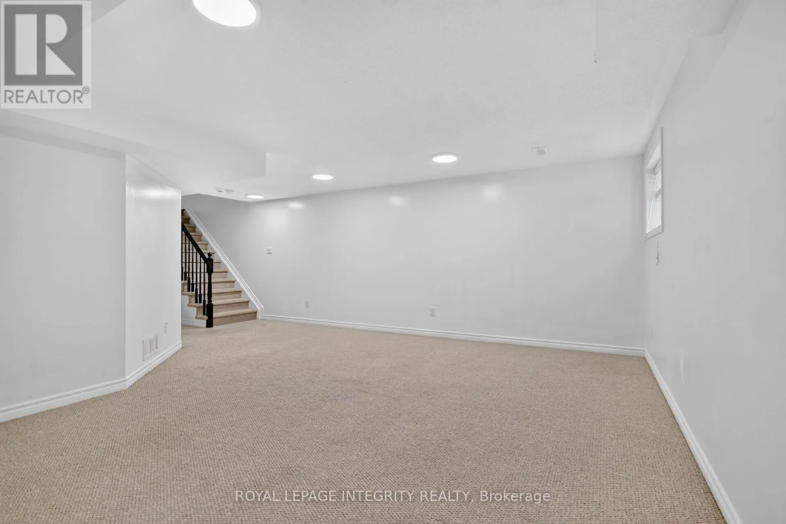 848 WHITE ALDER AVENUE