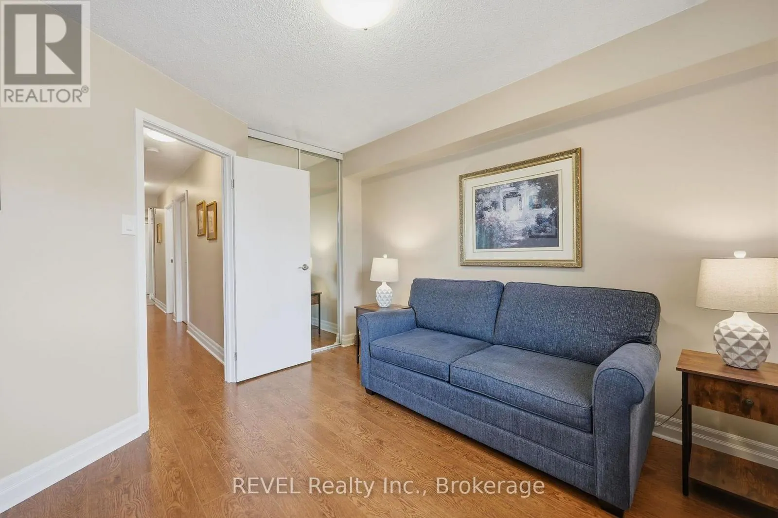 201 - 141 CHURCH STREET #201