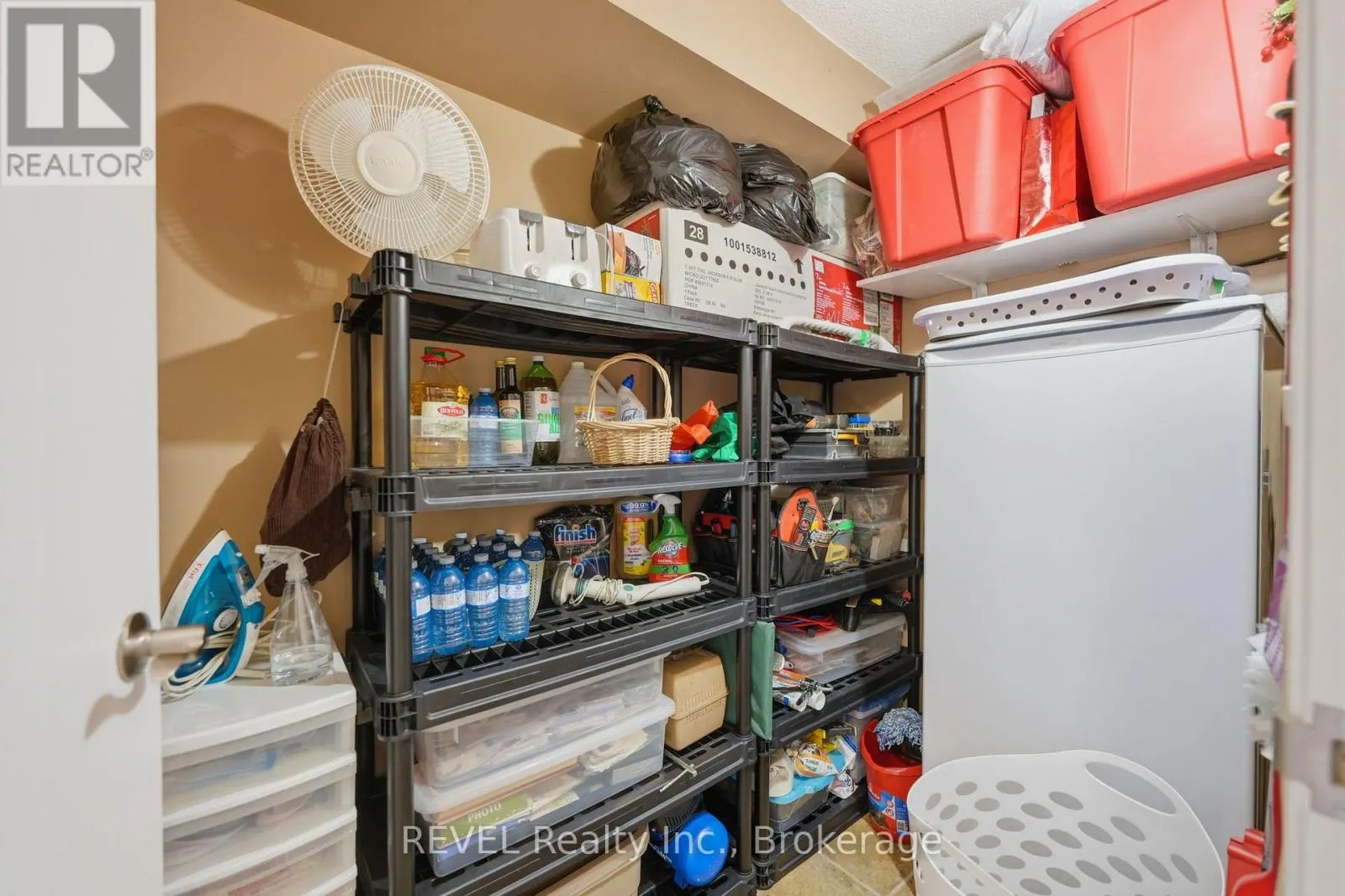 201 - 141 CHURCH STREET #201