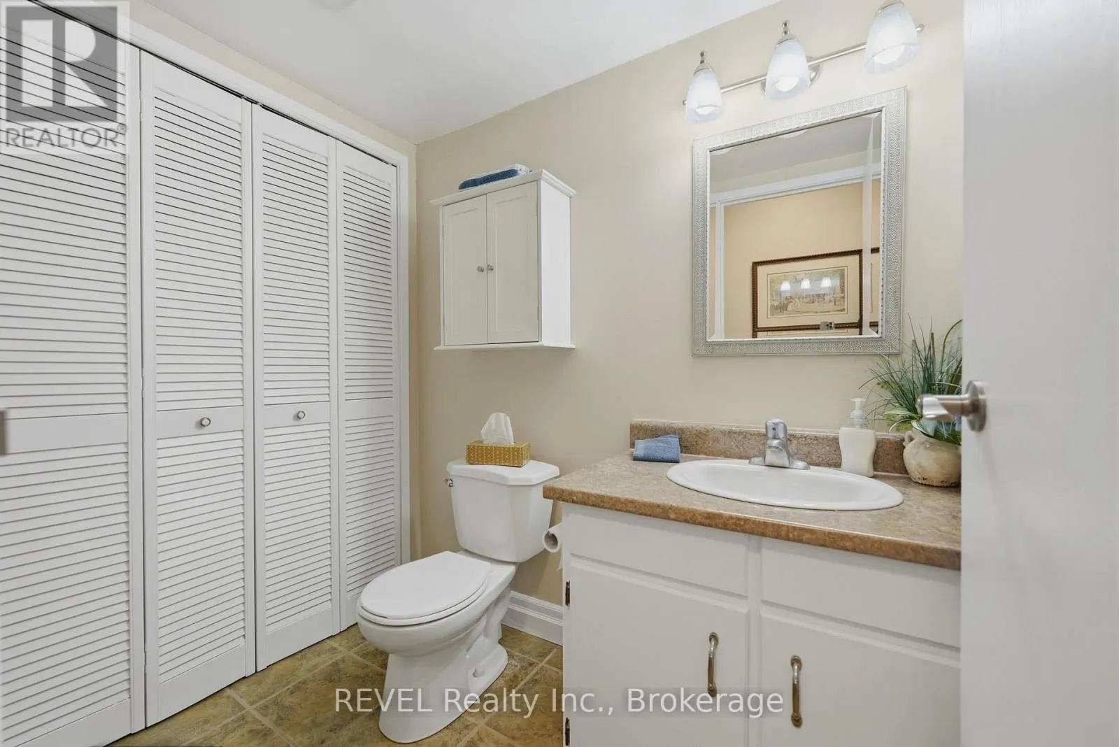 201 - 141 CHURCH STREET #201
