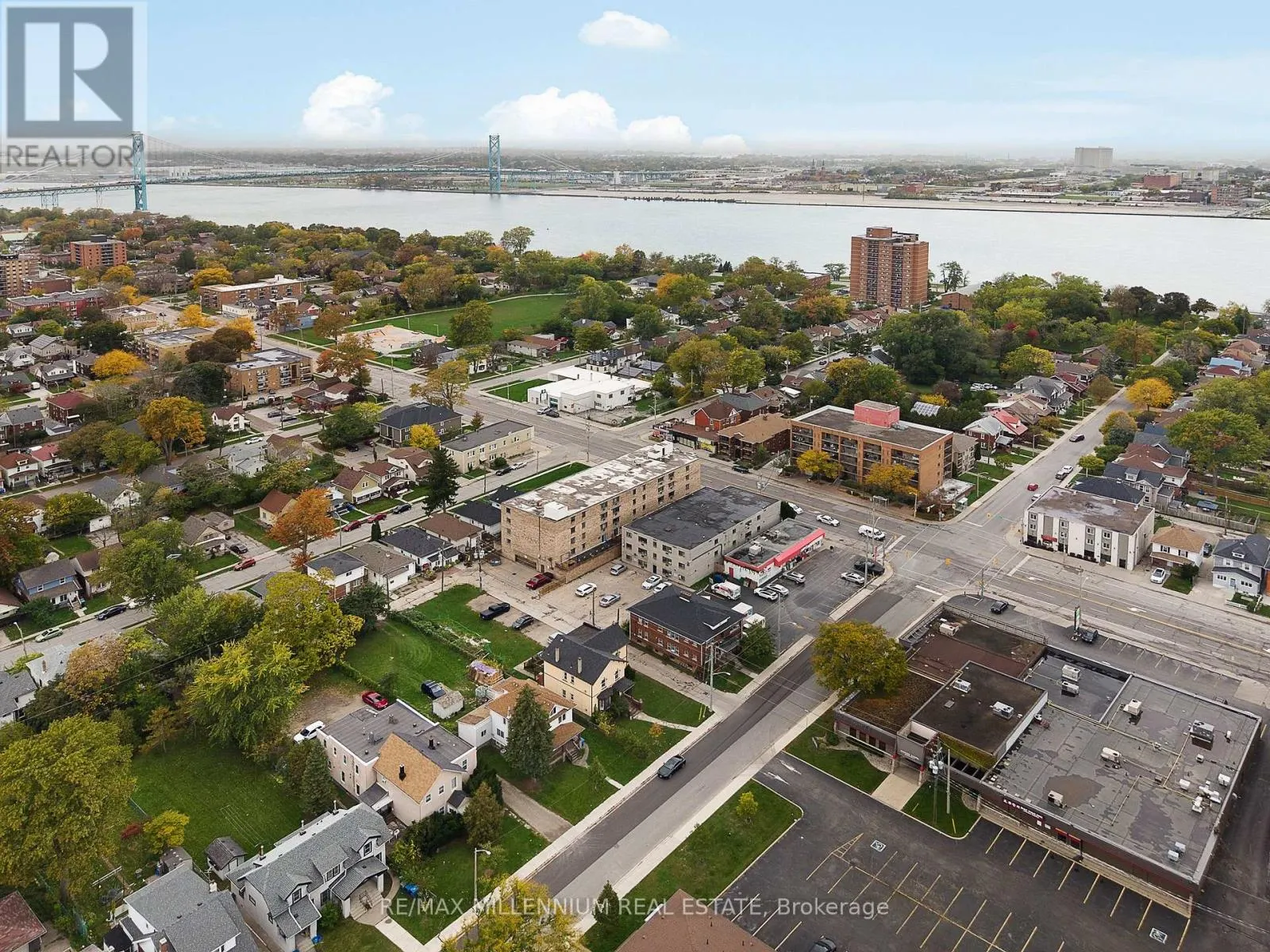 1747-1767 UNIVERSITY AVENUE W