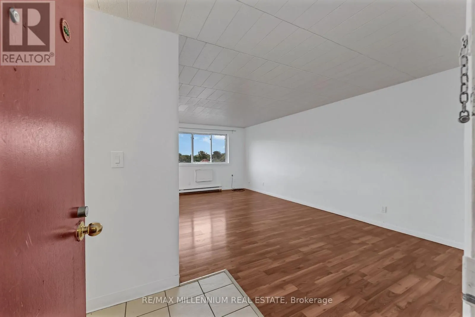 1747-1767 UNIVERSITY AVENUE W