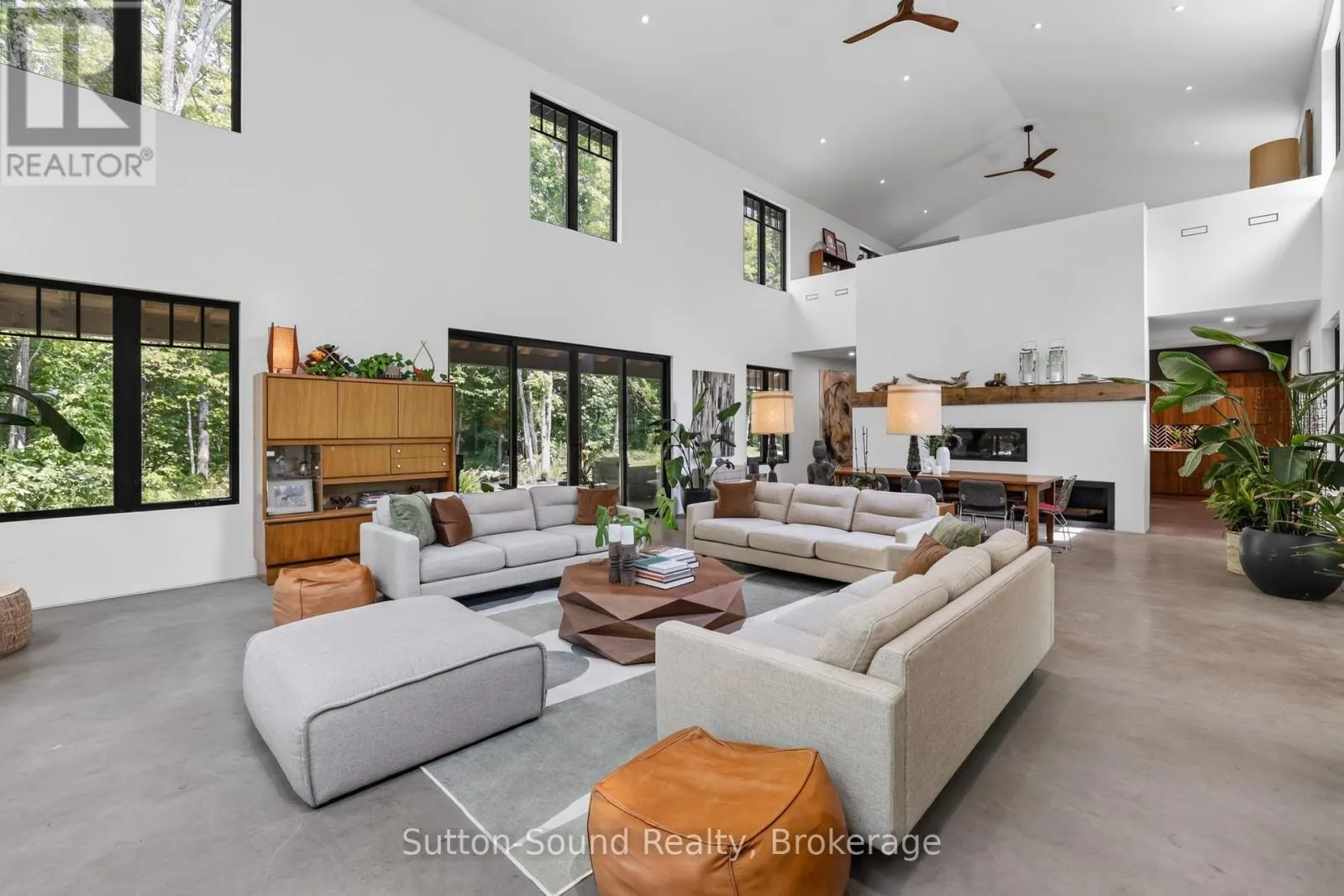 207 CAPE CHIN SOUTH ROAD