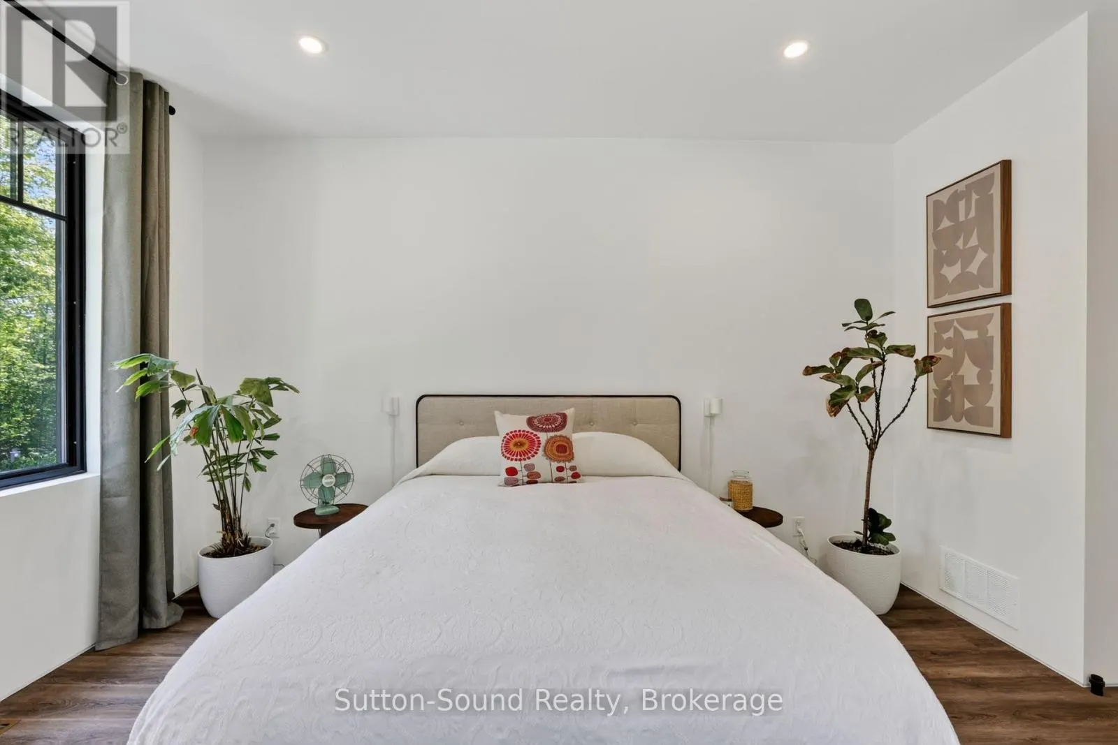 207 CAPE CHIN SOUTH ROAD