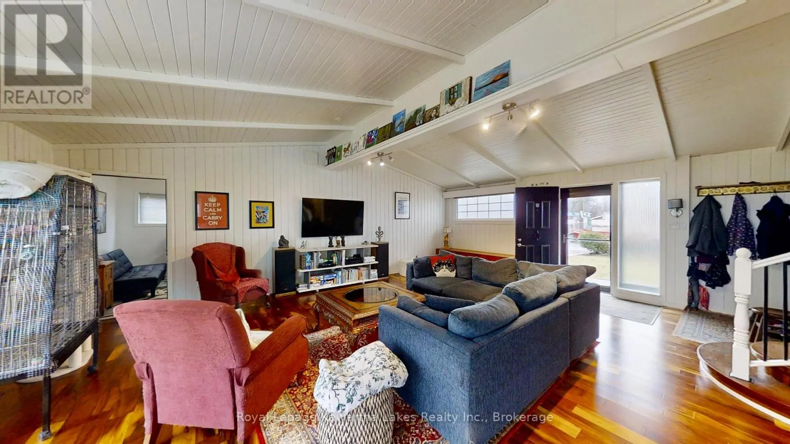 114 COLBORNE STREET W