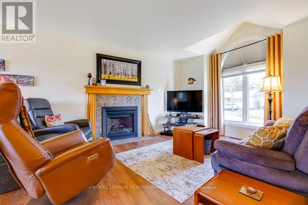 79 COLUMBIA AVENUE