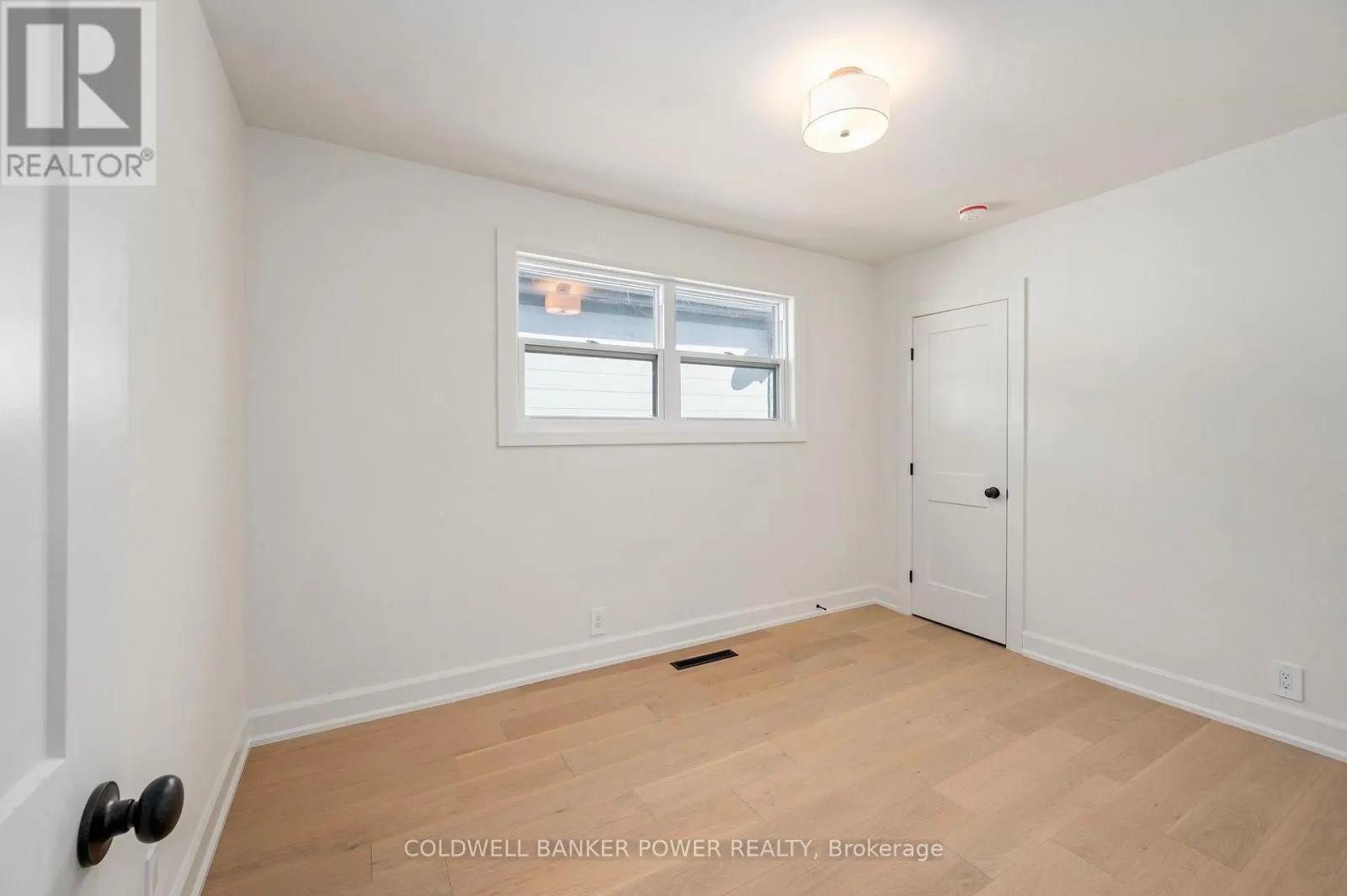 MAIN - 94 BRUCE STREET #Main
