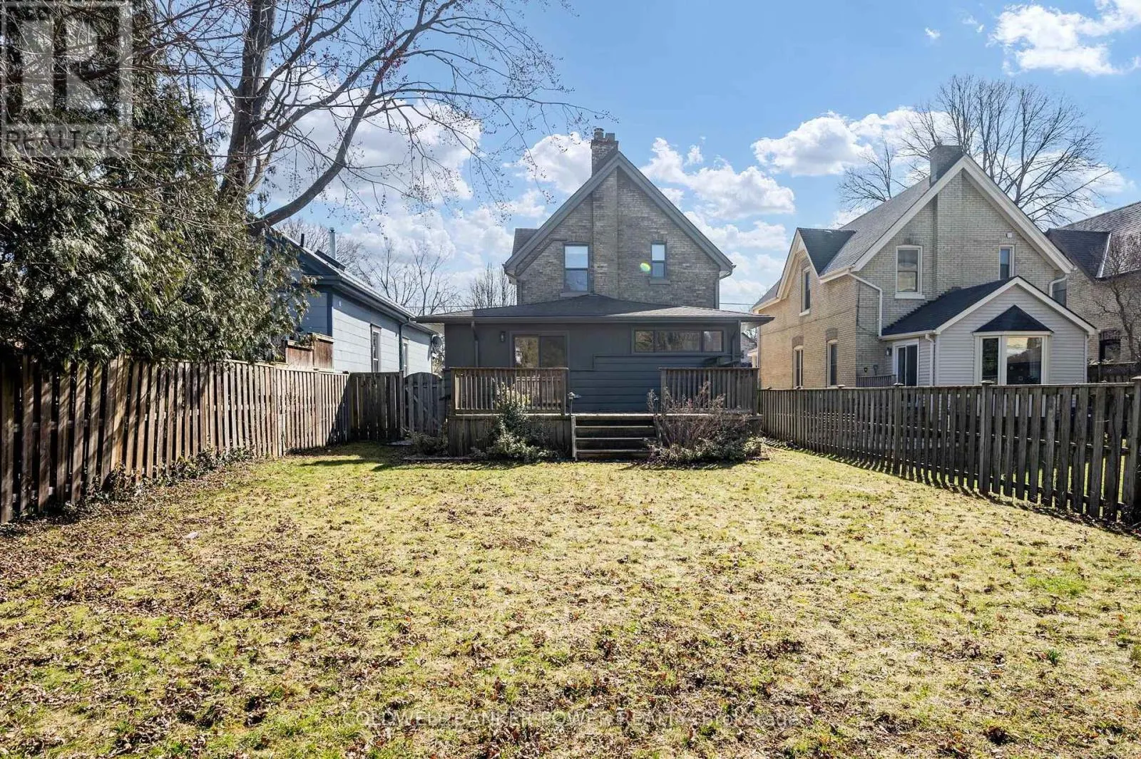 MAIN - 94 BRUCE STREET #Main