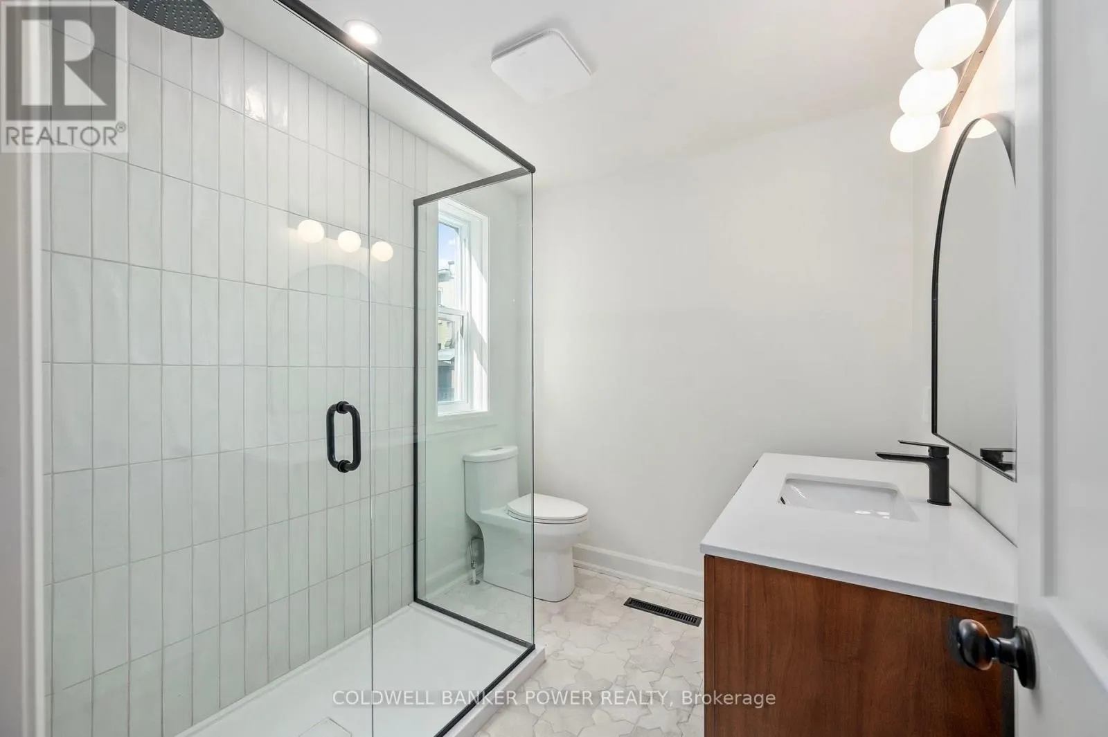 MAIN - 94 BRUCE STREET #Main